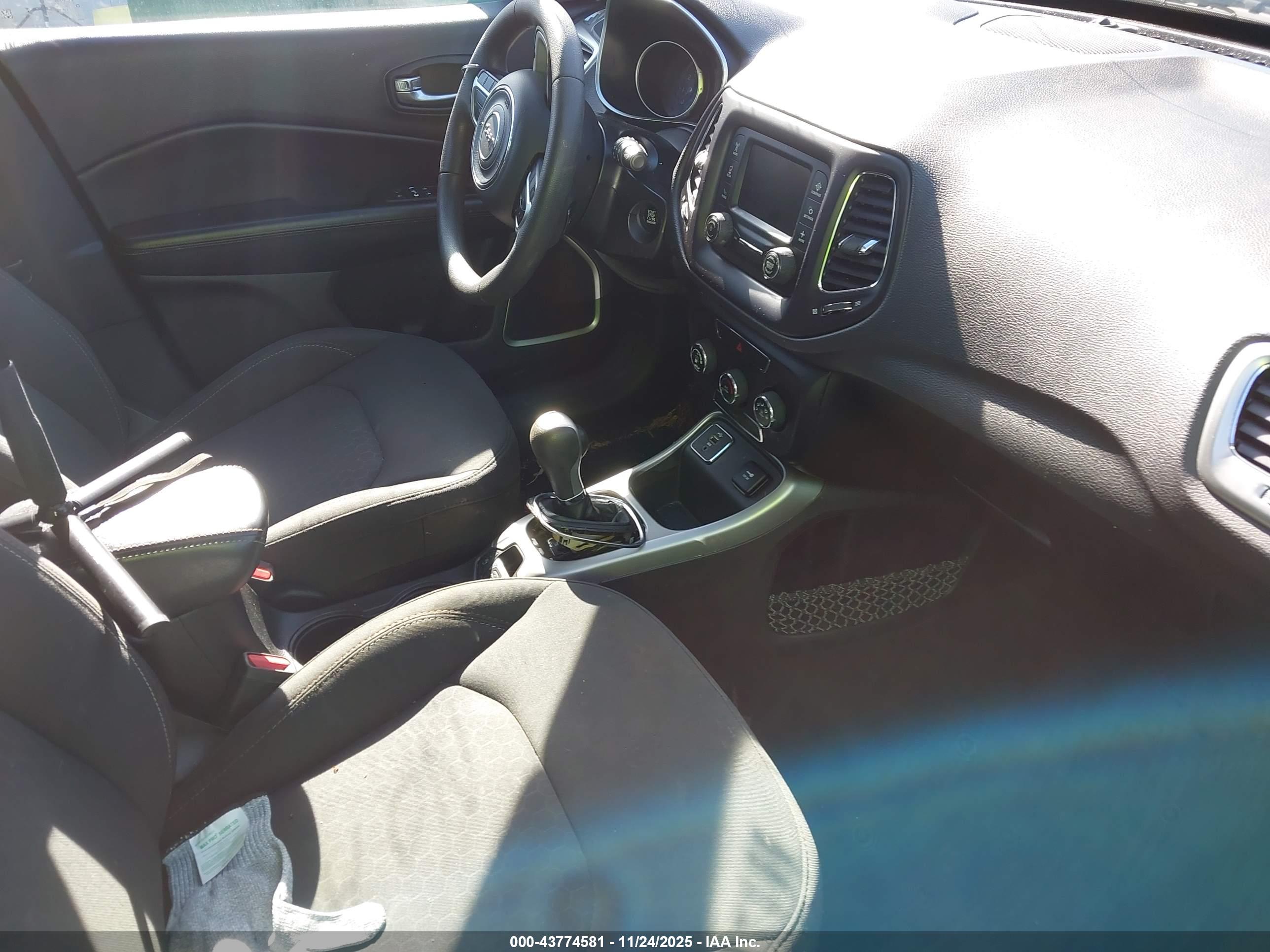 JEEP COMPASS image 5