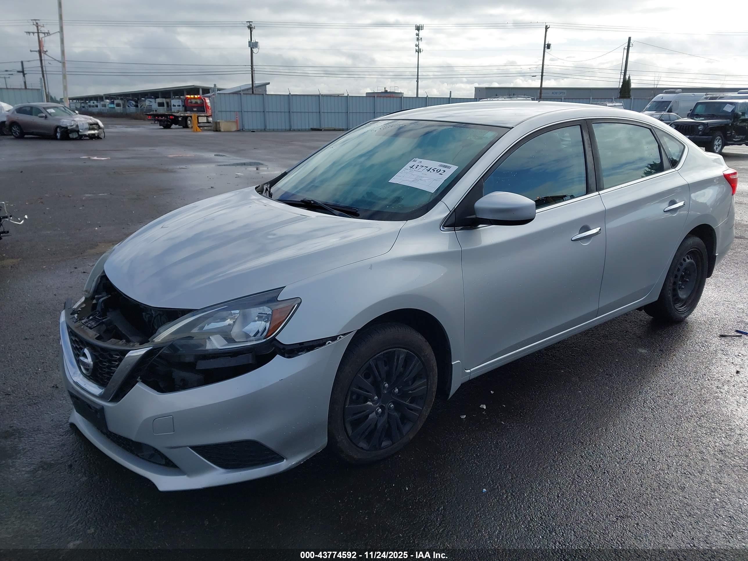 NISSAN SENTRA image 2