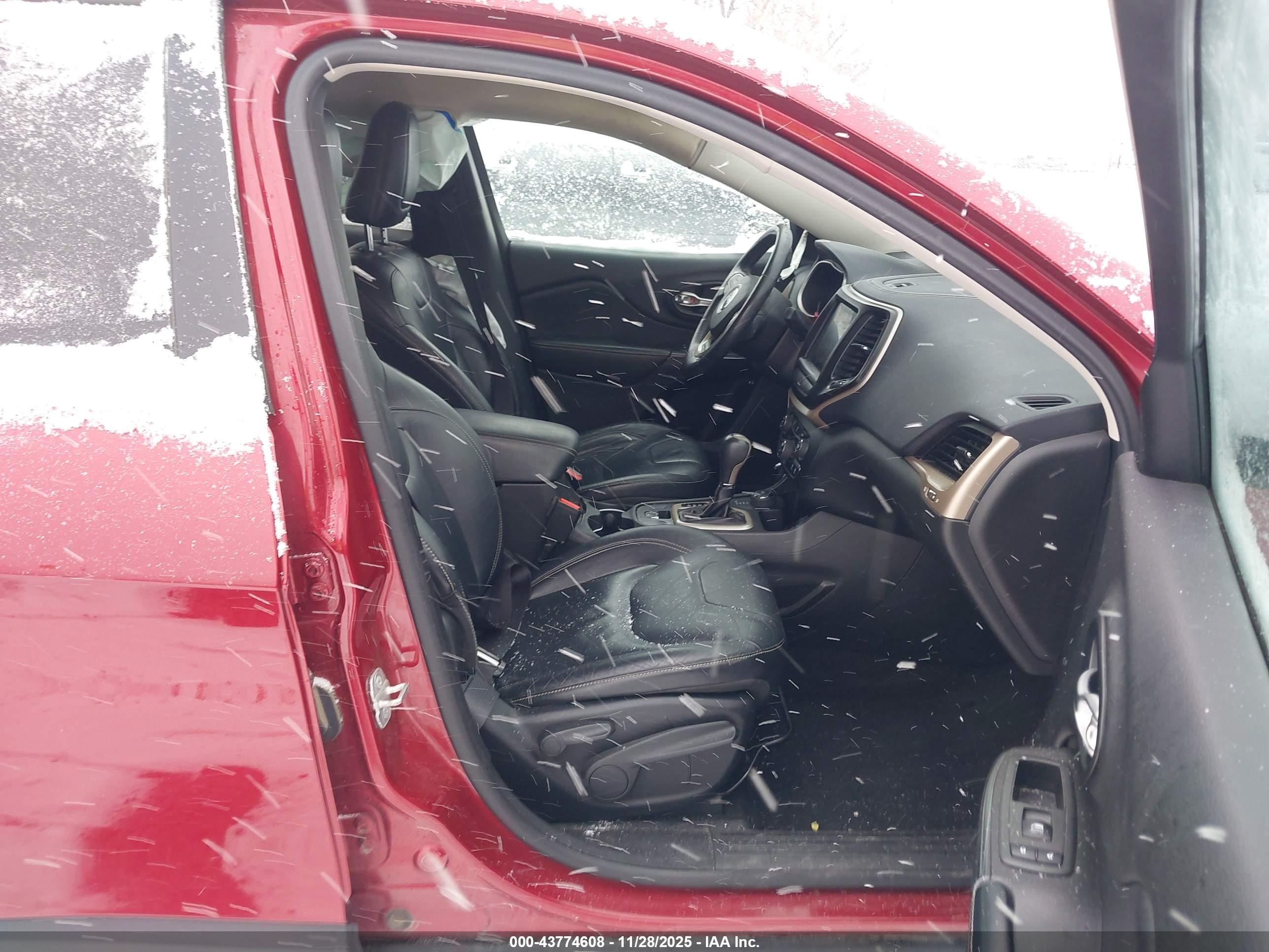JEEP CHEROKEE image 5