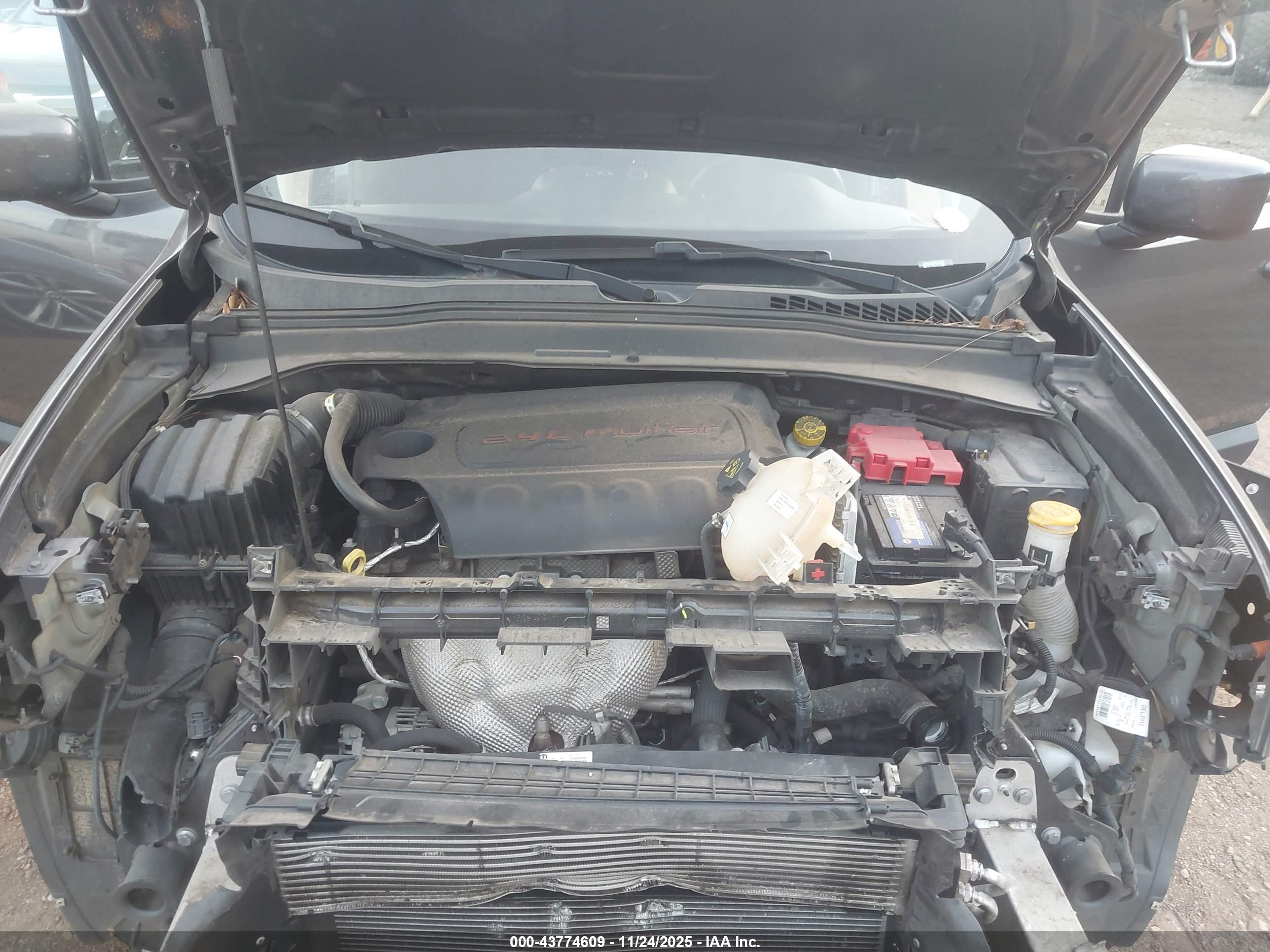 JEEP RENEGADE image 10