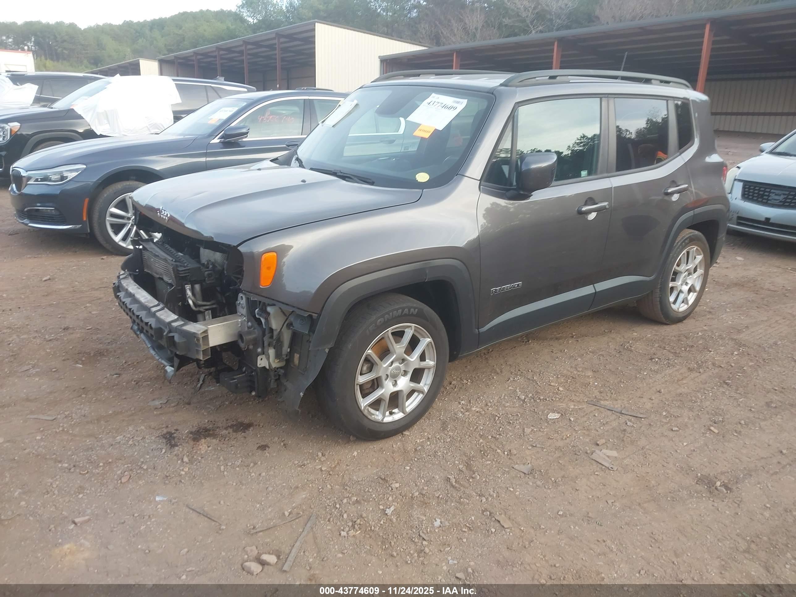 JEEP RENEGADE image 2