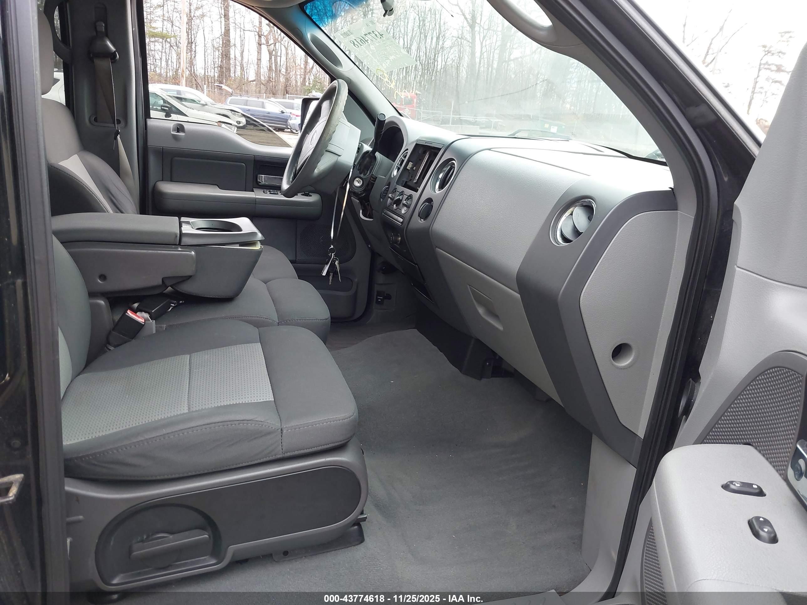 FORD F-150 image 5