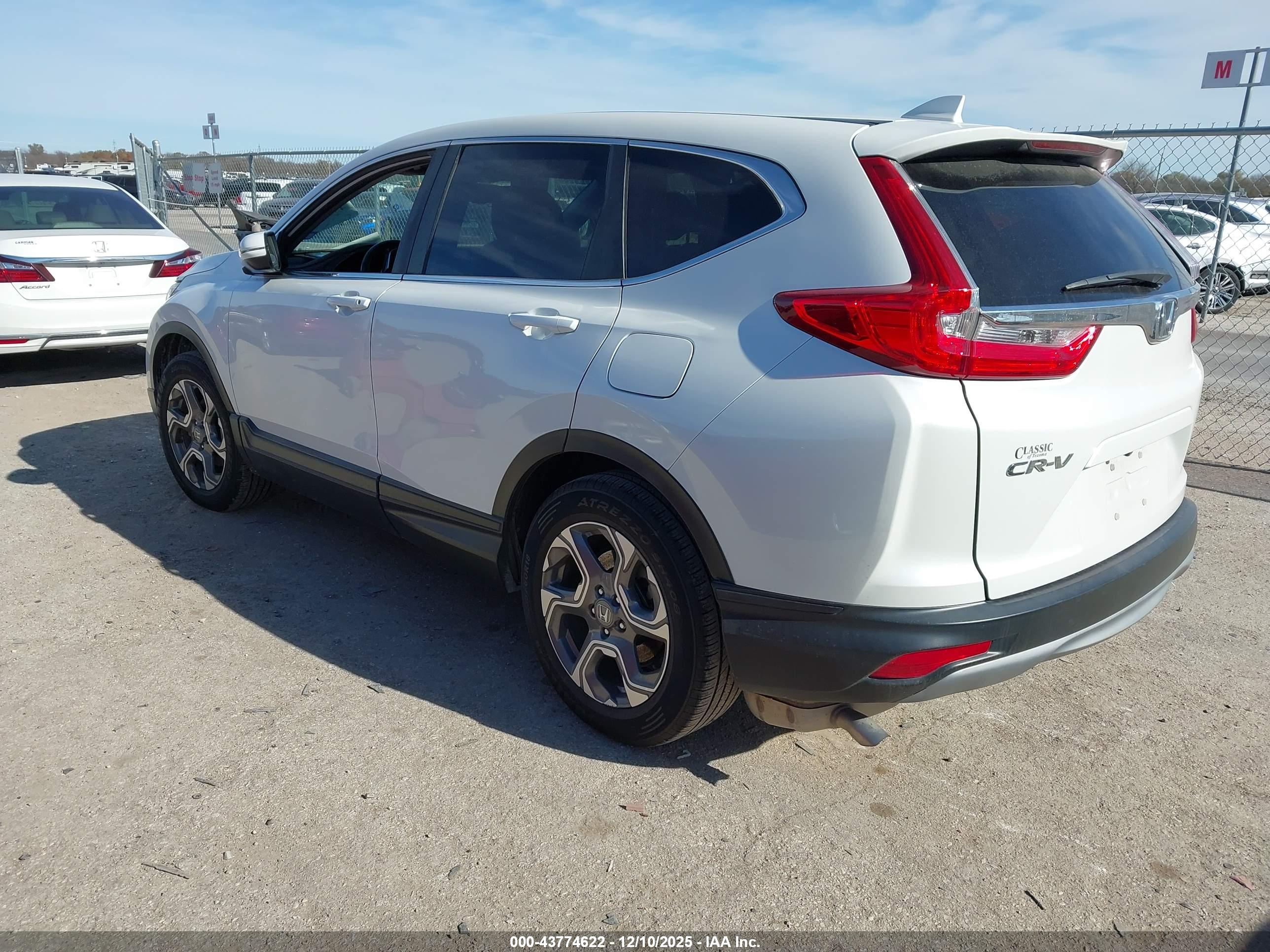 HONDA CR-V image 3