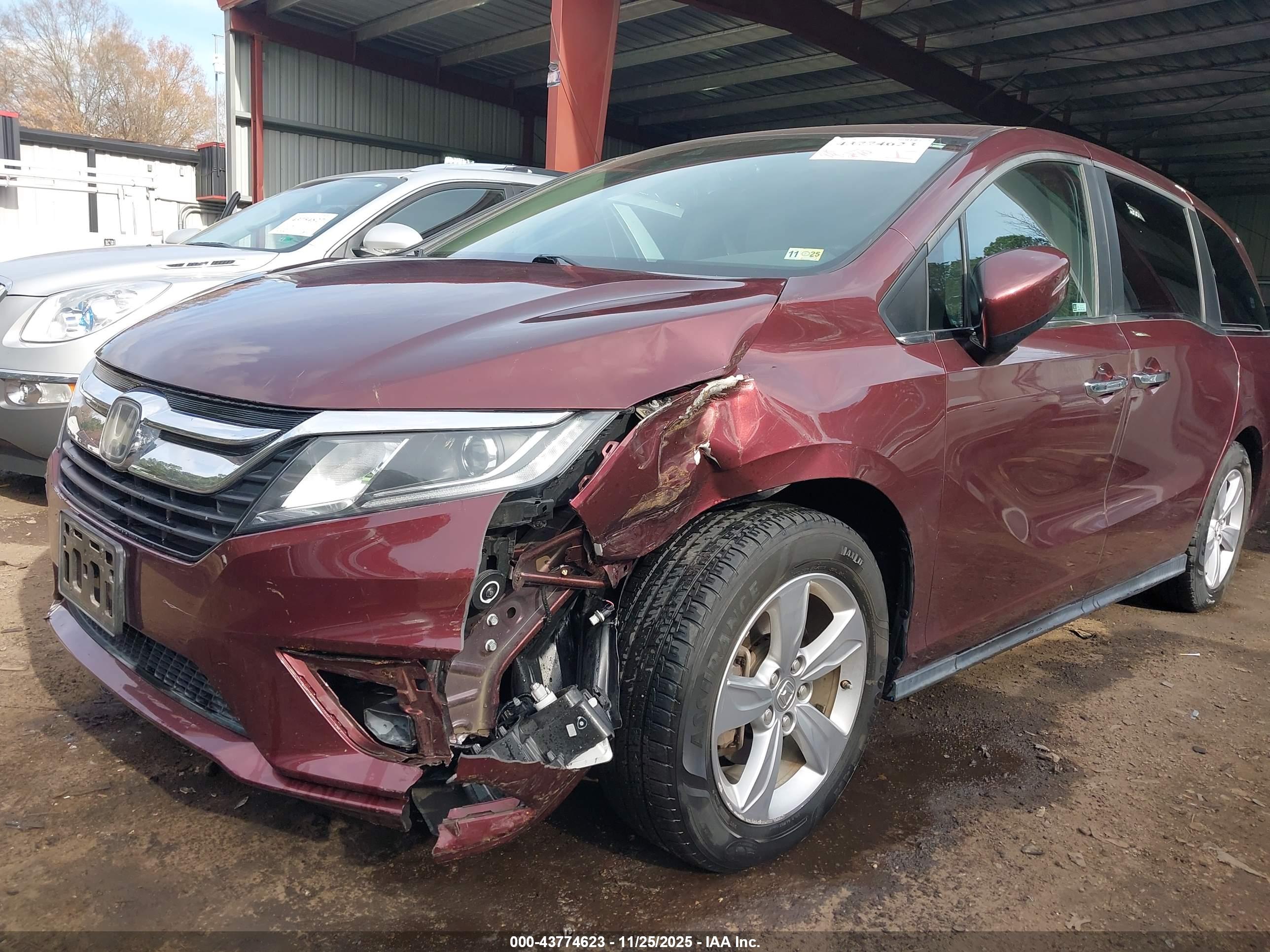 HONDA ODYSSEY image 6
