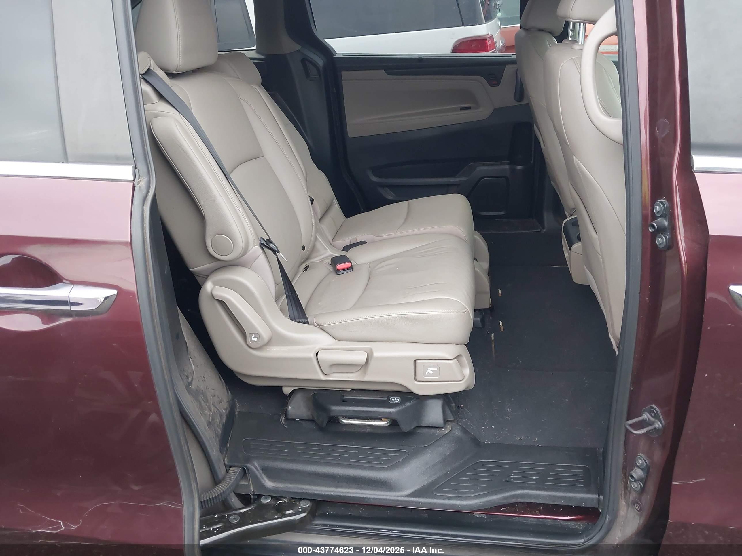 HONDA ODYSSEY image 8