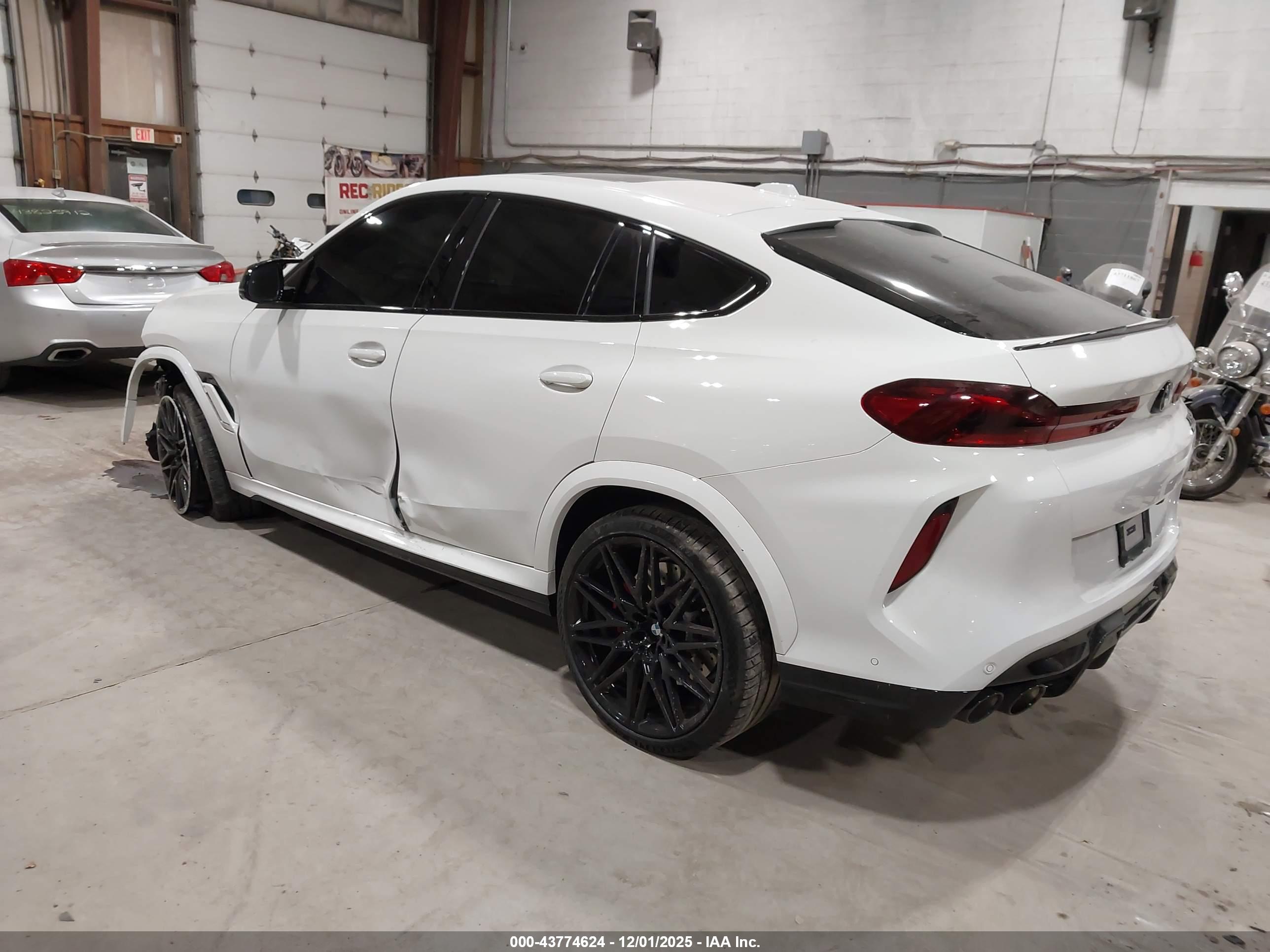 BMW X6 image 3