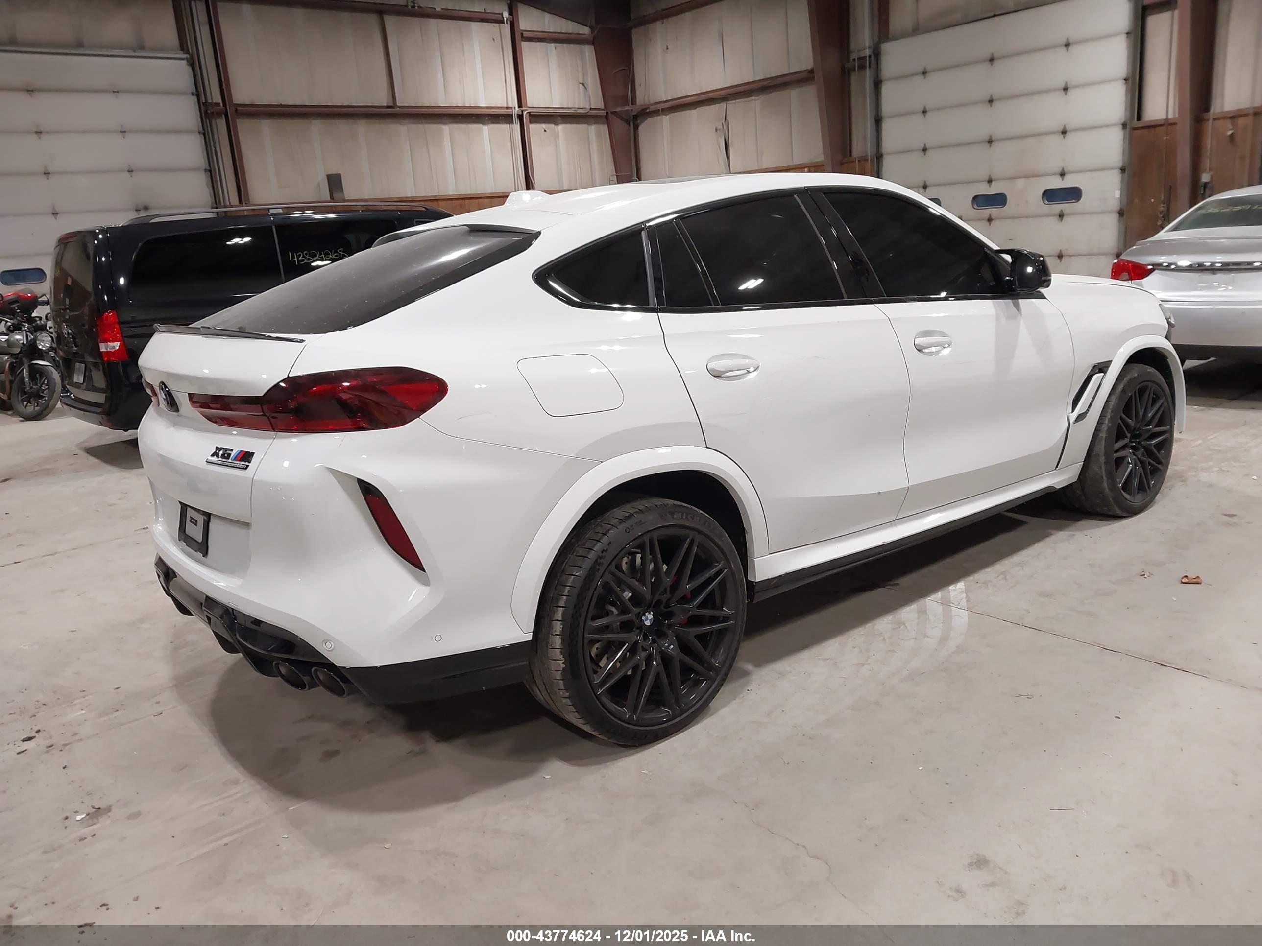 BMW X6 image 4