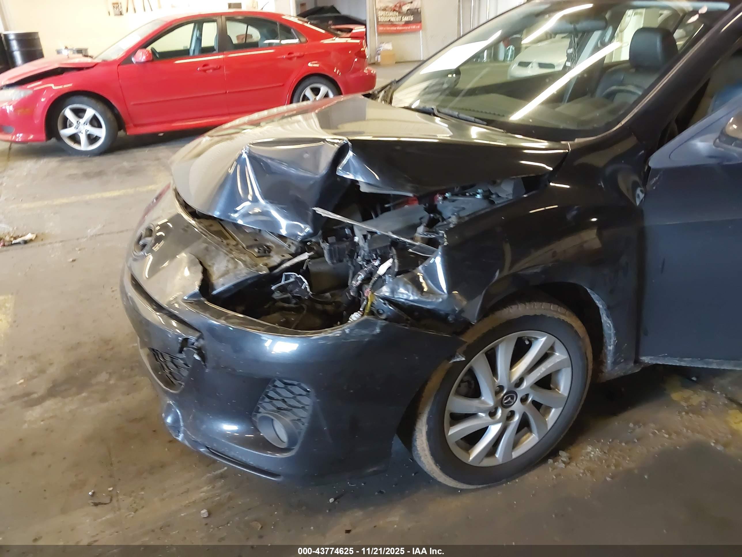 MAZDA MAZDA3 image 6