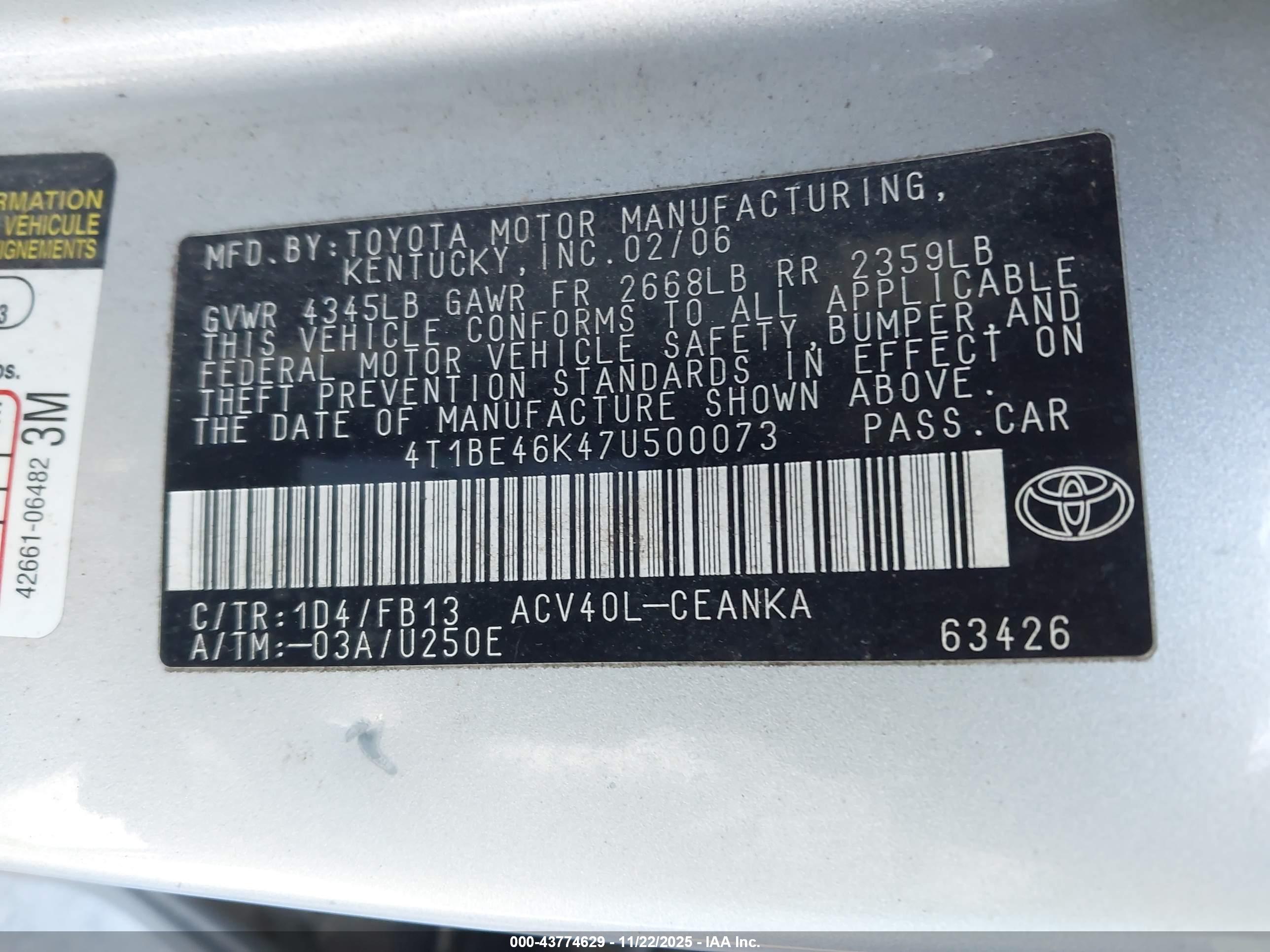 TOYOTA CAMRY image 9