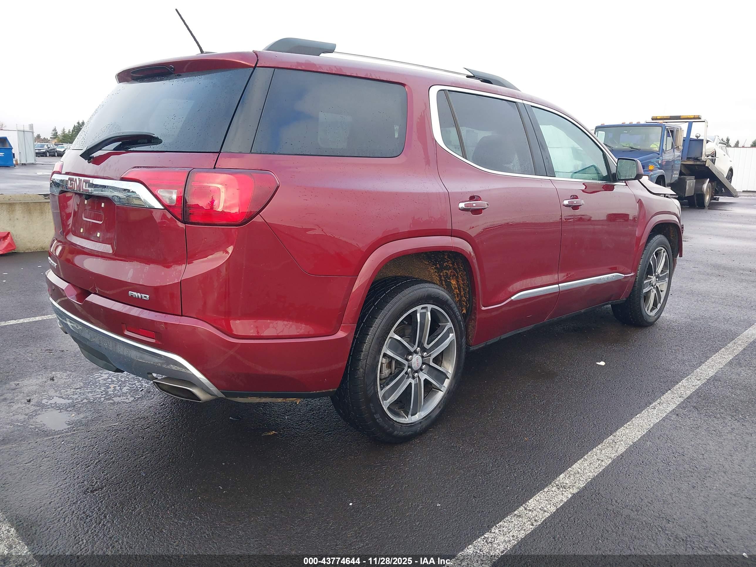 GMC ACADIA image 4