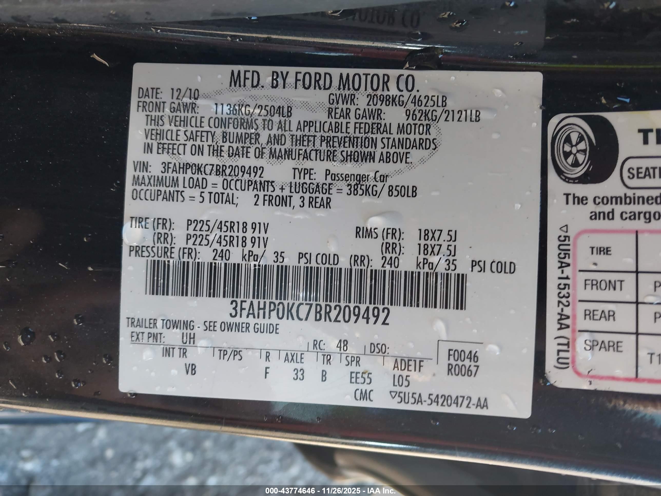 FORD FUSION image 9