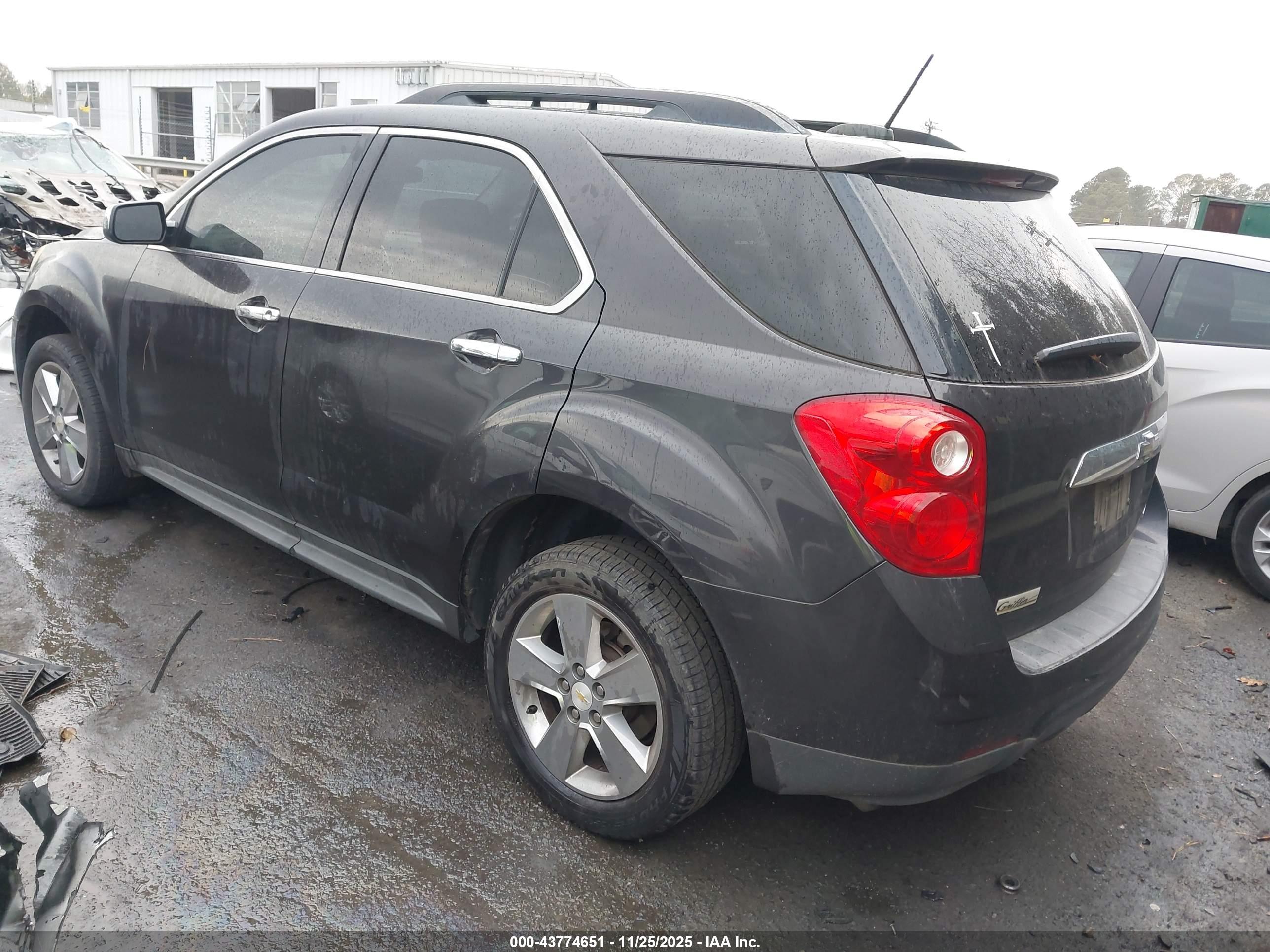 CHEVROLET EQUINOX image 3