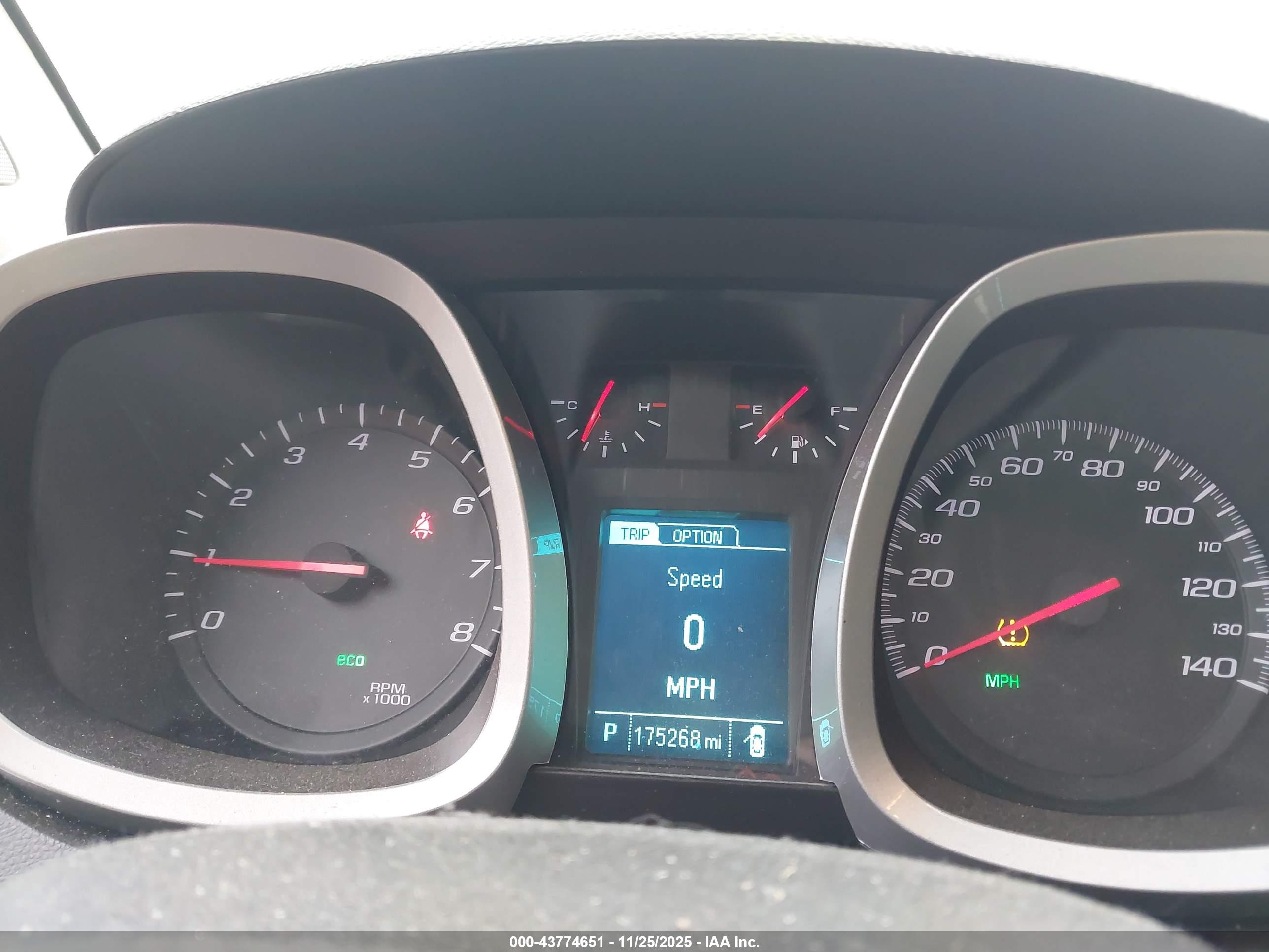 CHEVROLET EQUINOX image 7