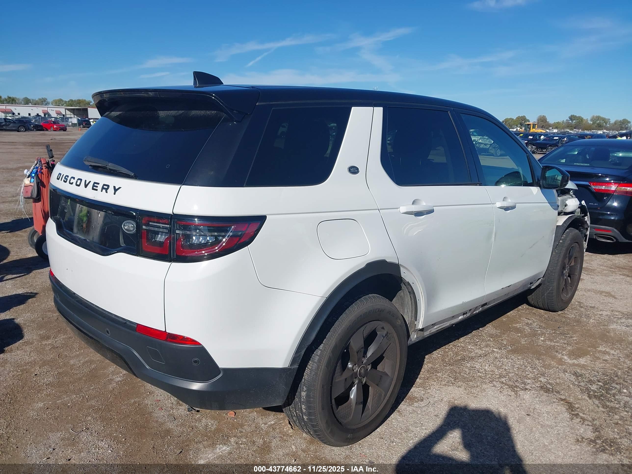 LAND ROVER image 4