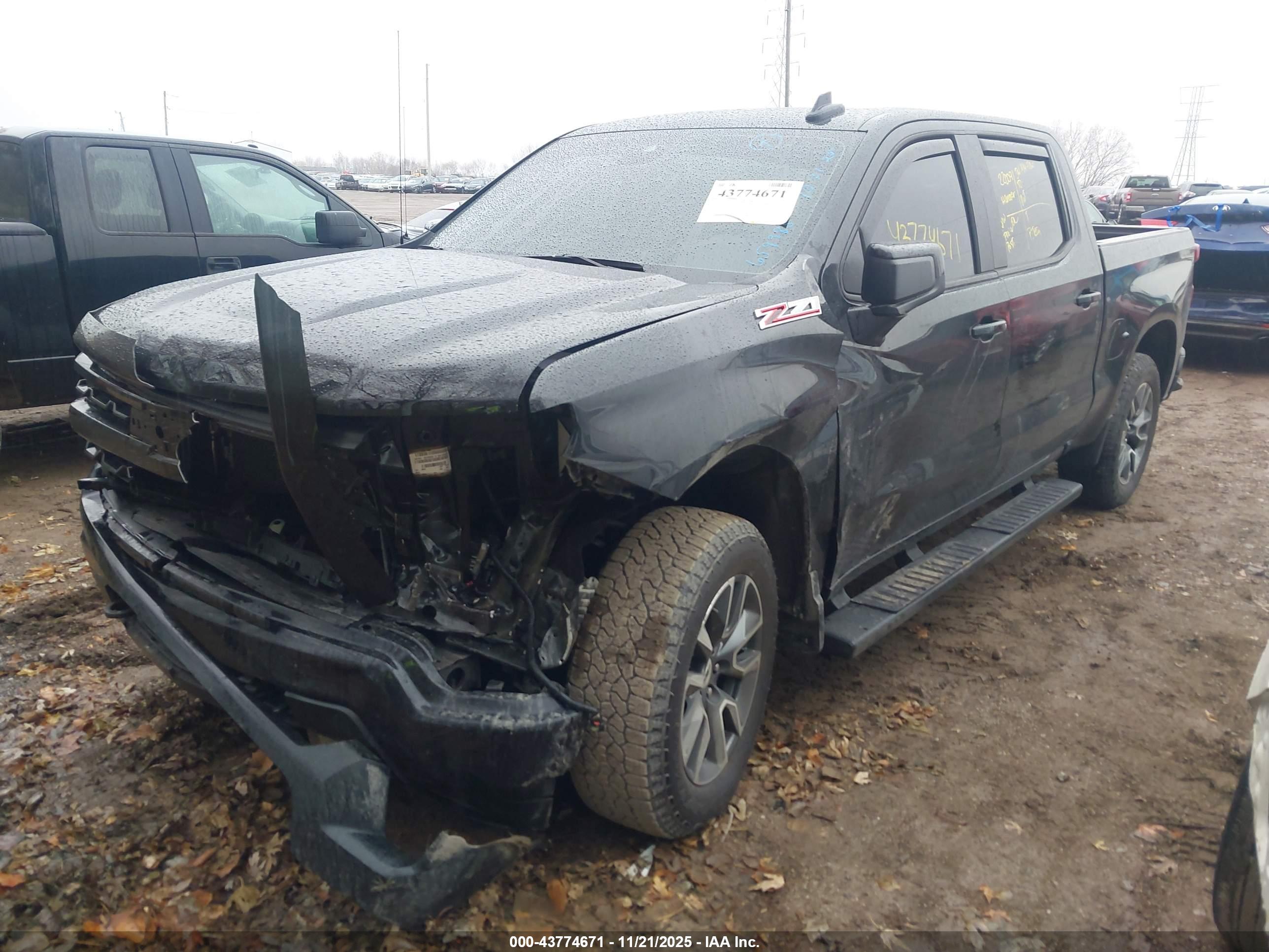 CHEVROLET SILVERADO image 2