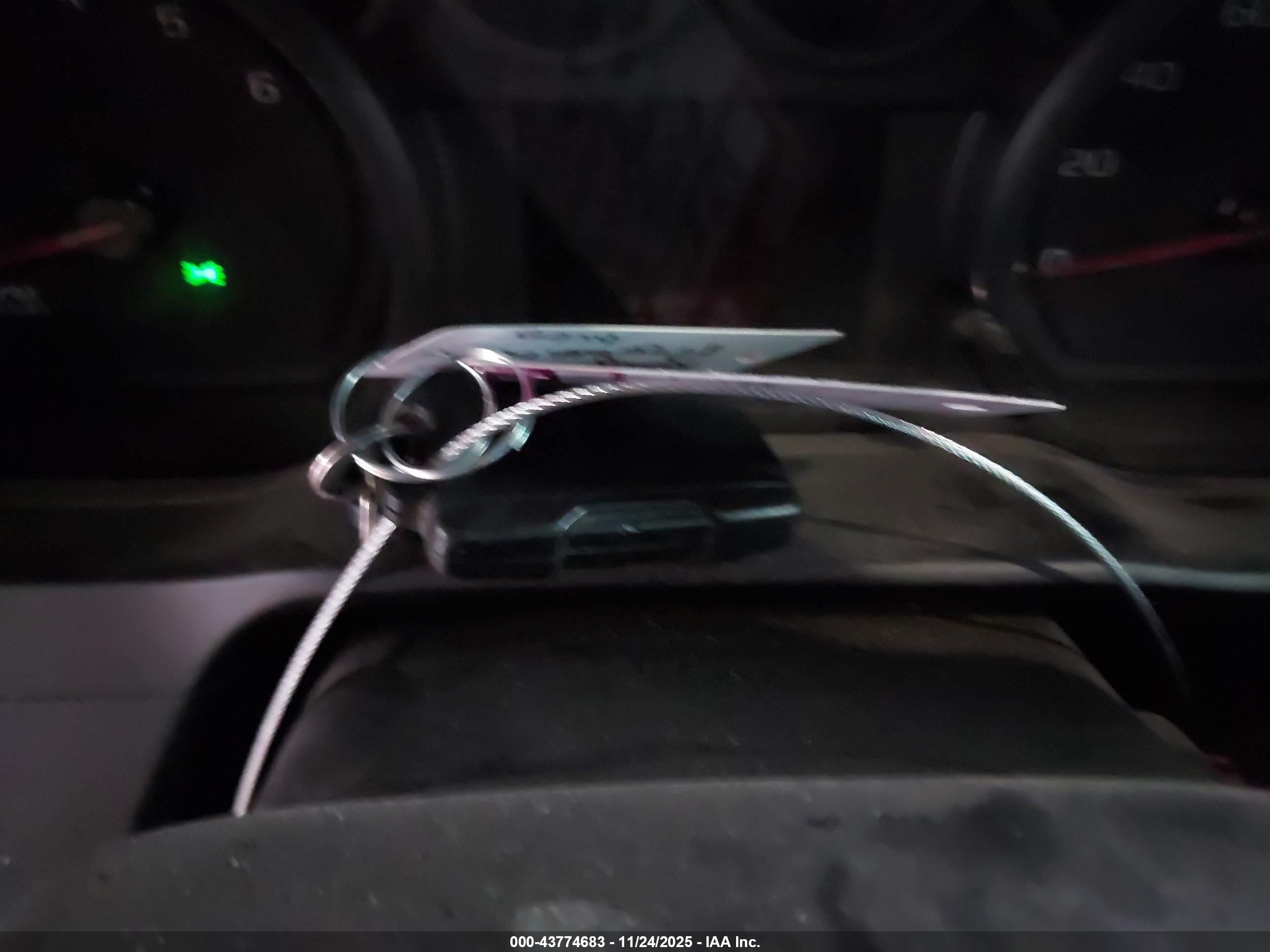GMC SIERRA image 11