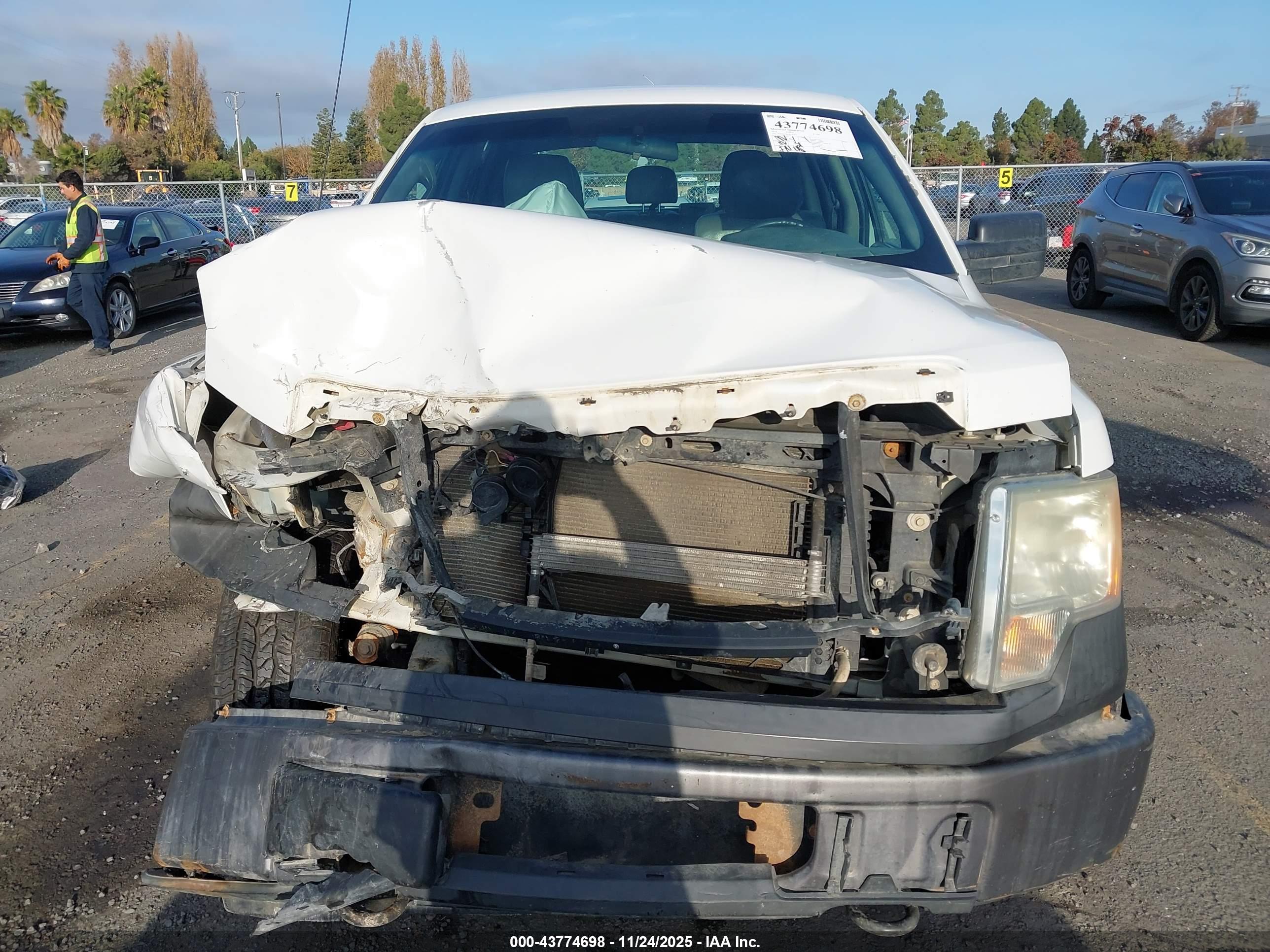 FORD F-150 image 6