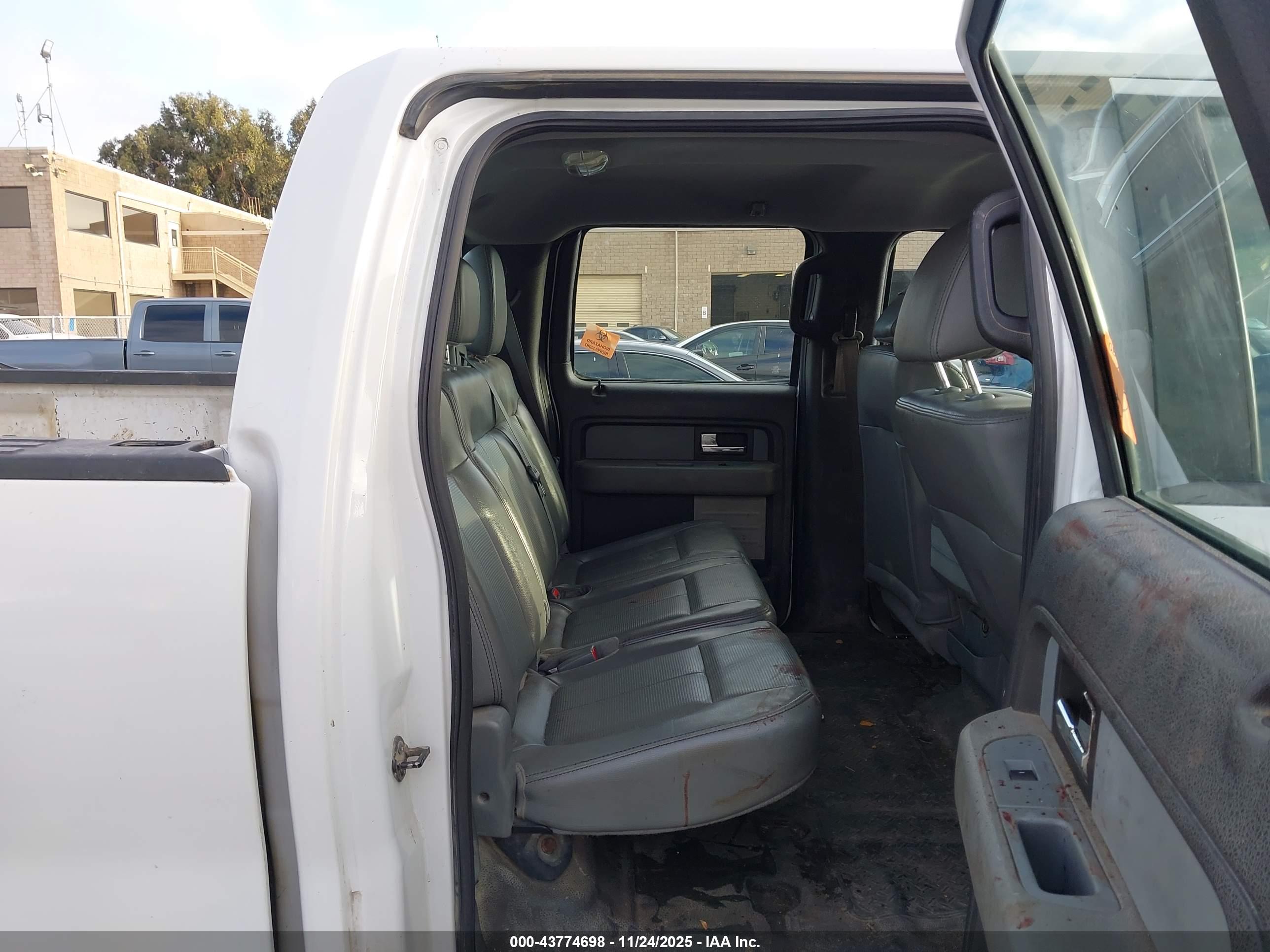 FORD F-150 image 8
