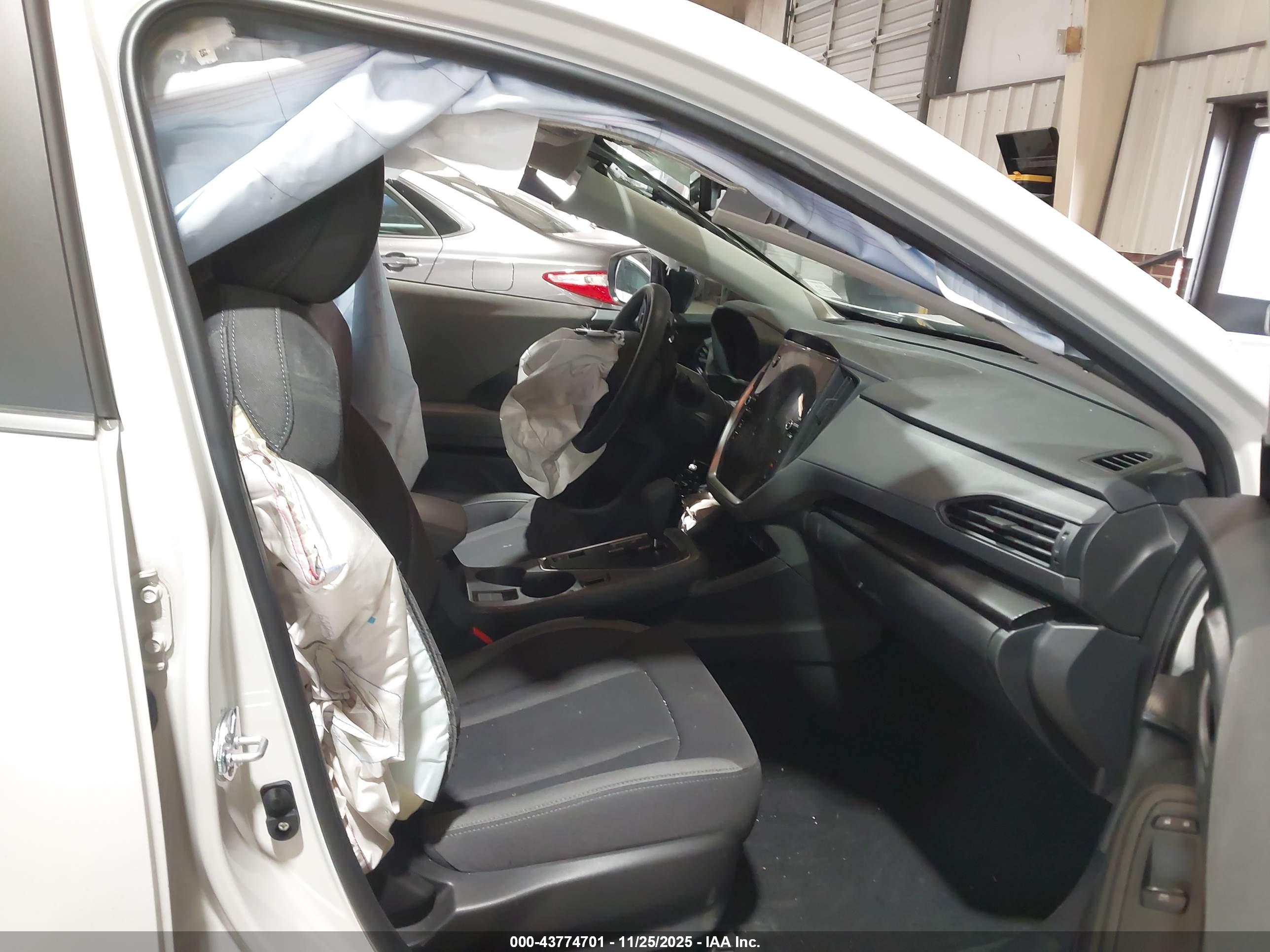 SUBARU CROSSTREK image 5