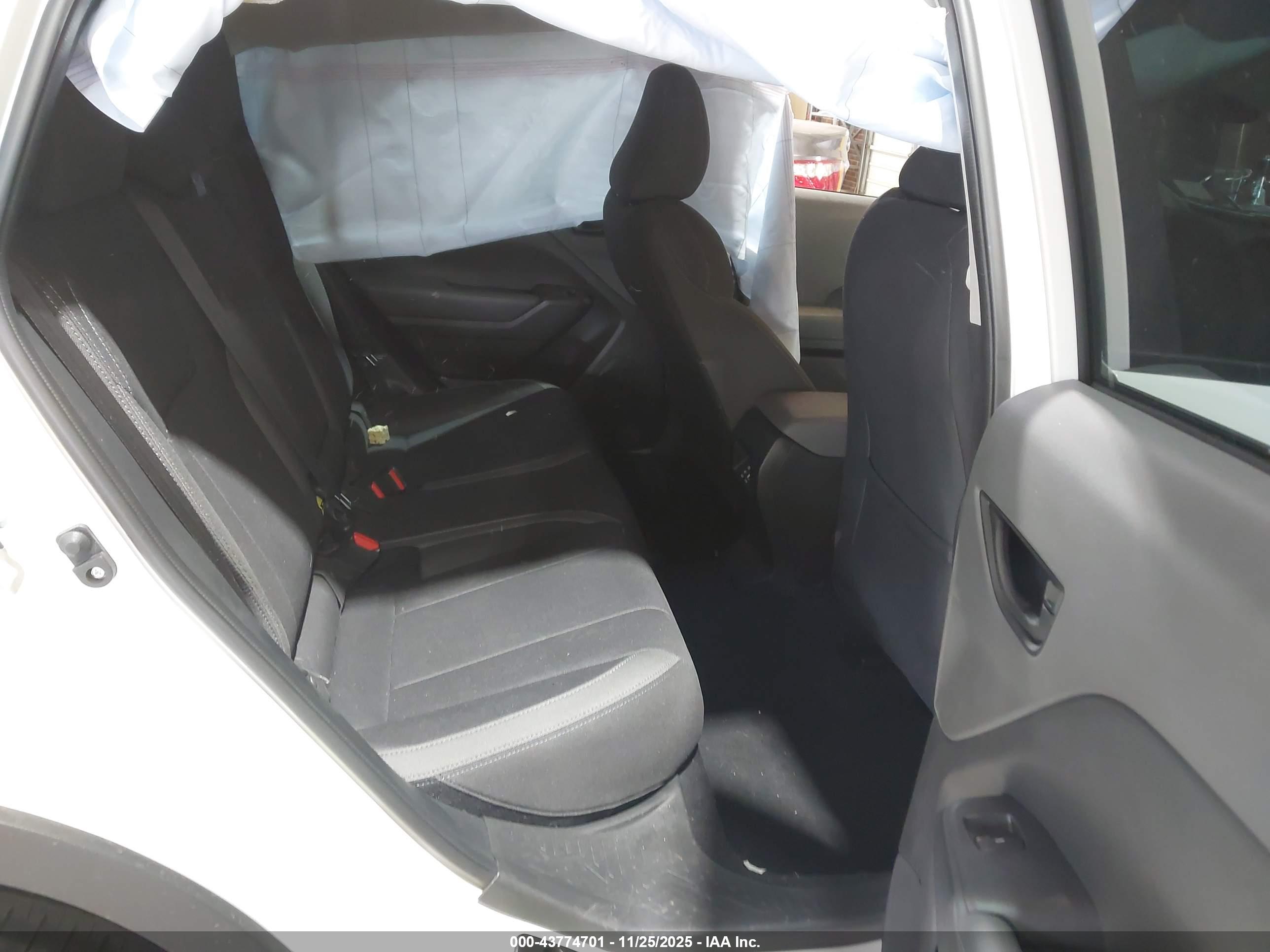 SUBARU CROSSTREK image 8