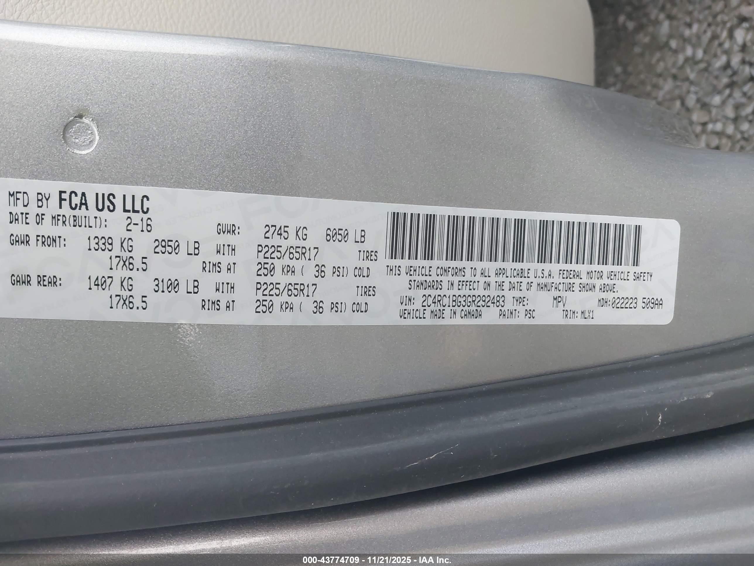 CHRYSLER TOWN image 9
