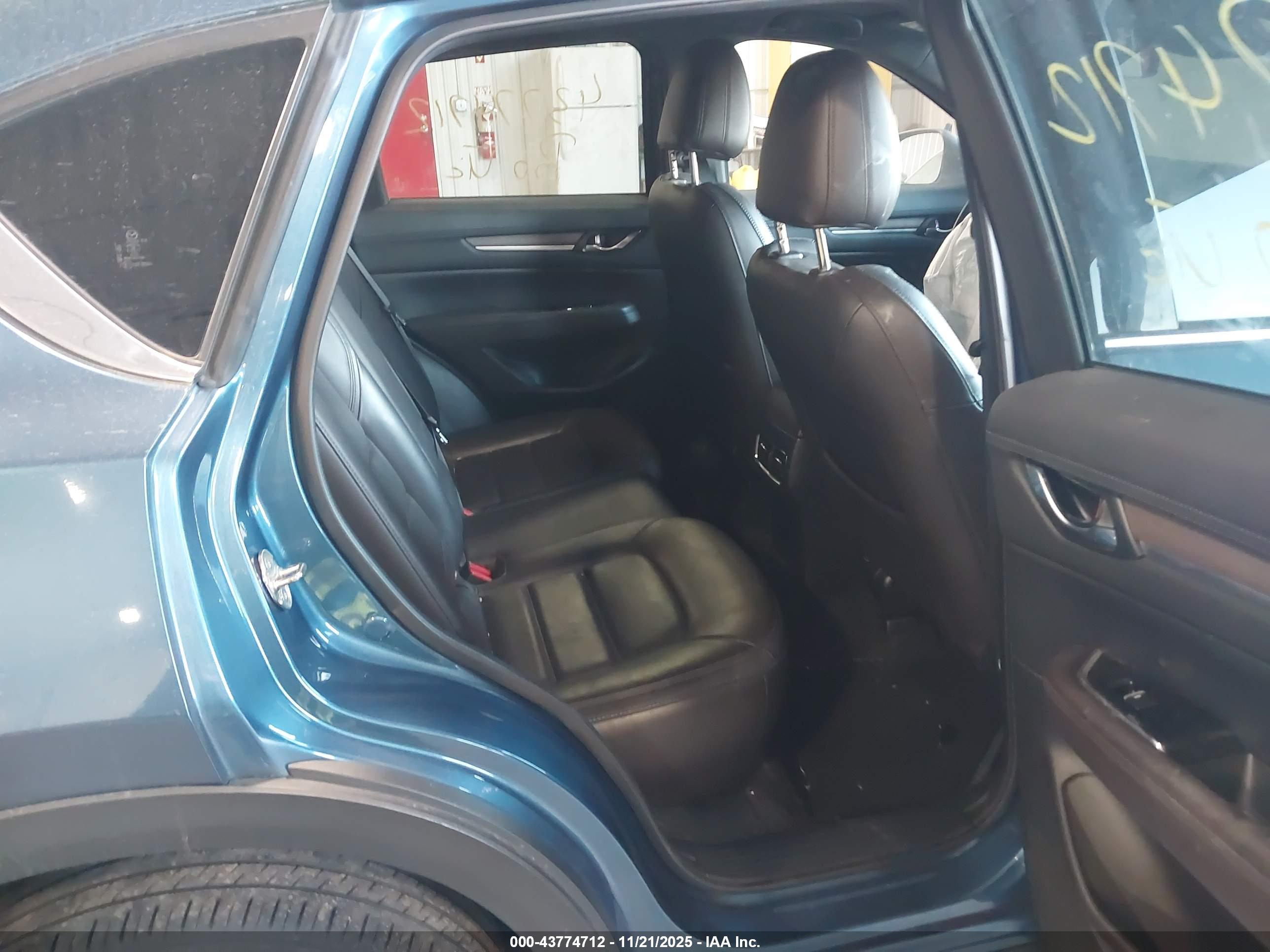 MAZDA CX-5 image 8