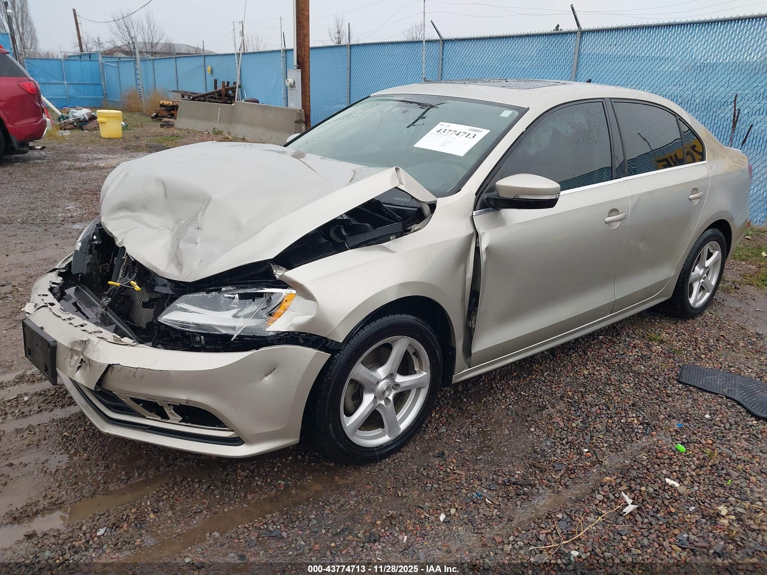 VOLKSWAGEN JETTA image 2