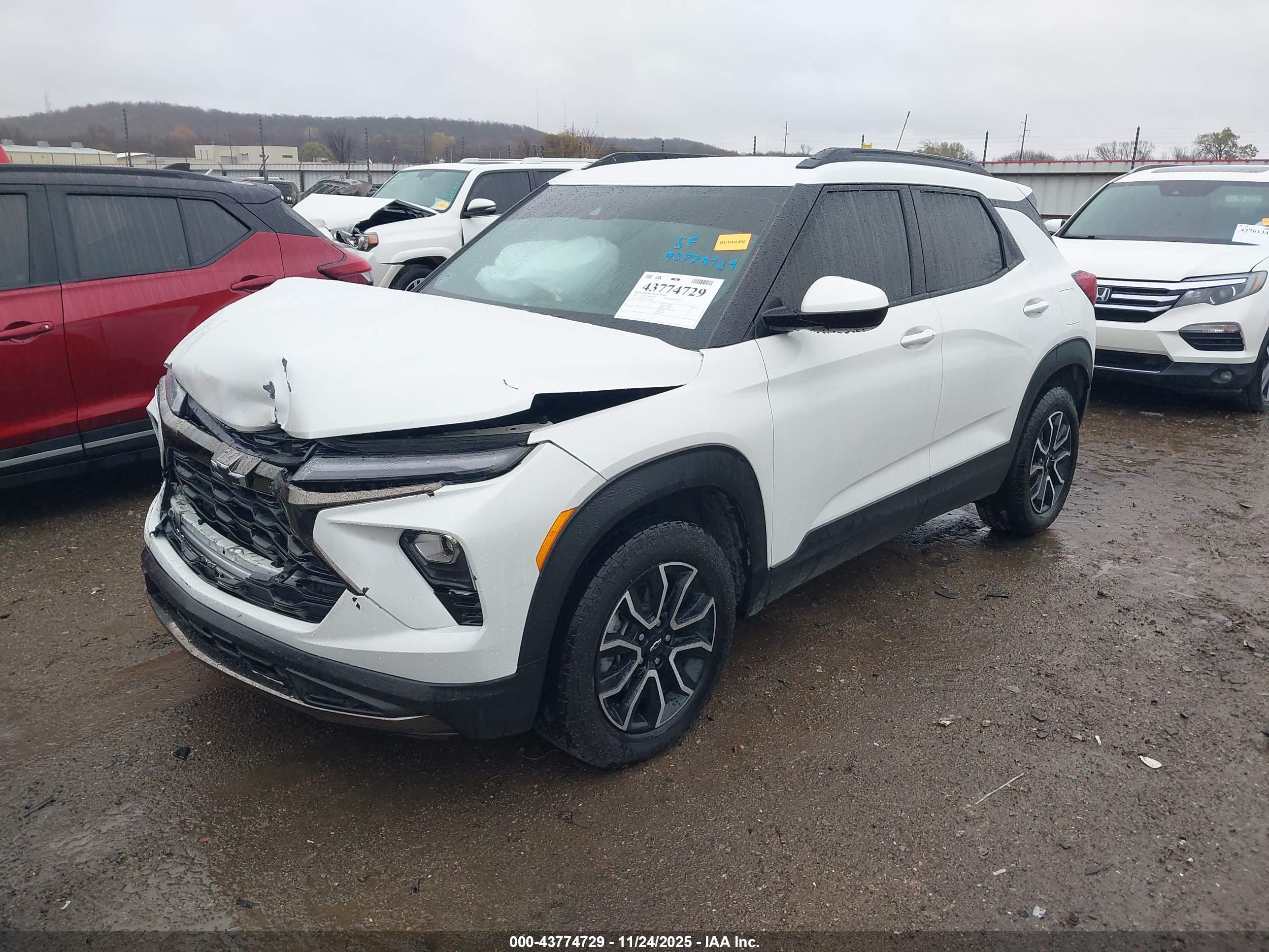 CHEVROLET TRAILBLAZER image 2