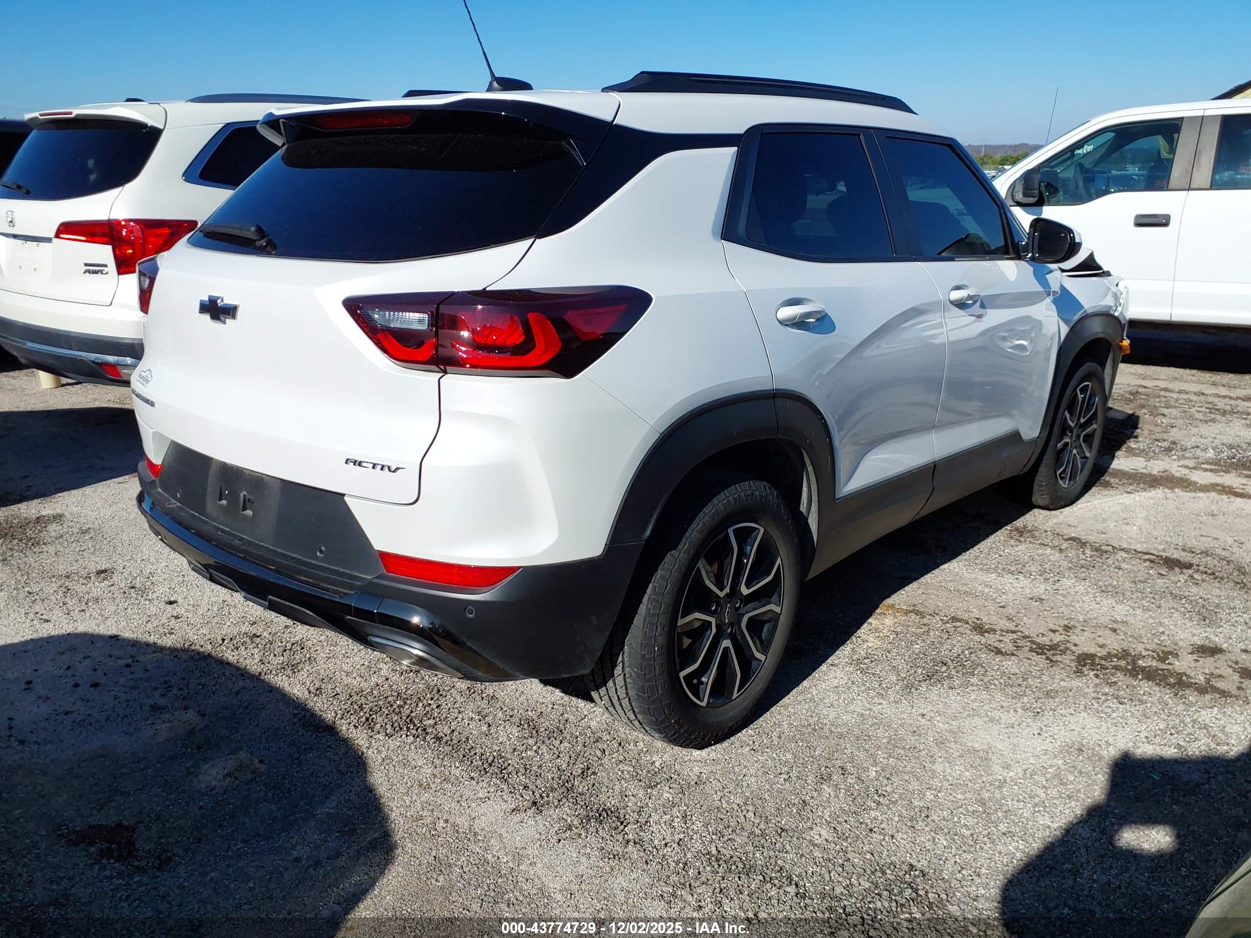 CHEVROLET TRAILBLAZER image 4