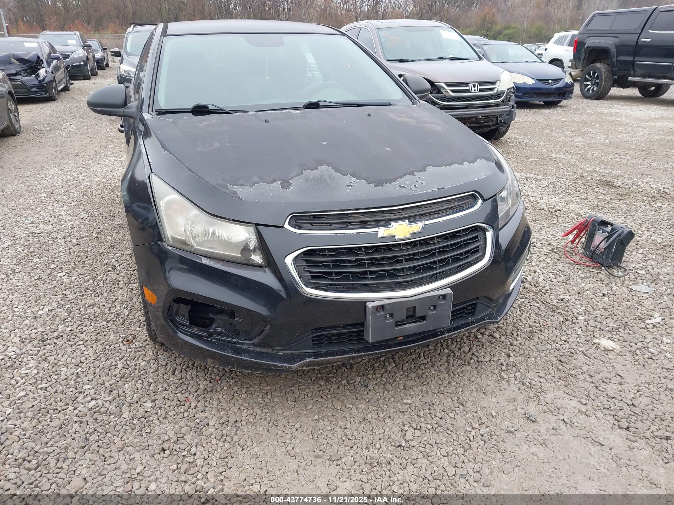 CHEVROLET CRUZE image 6