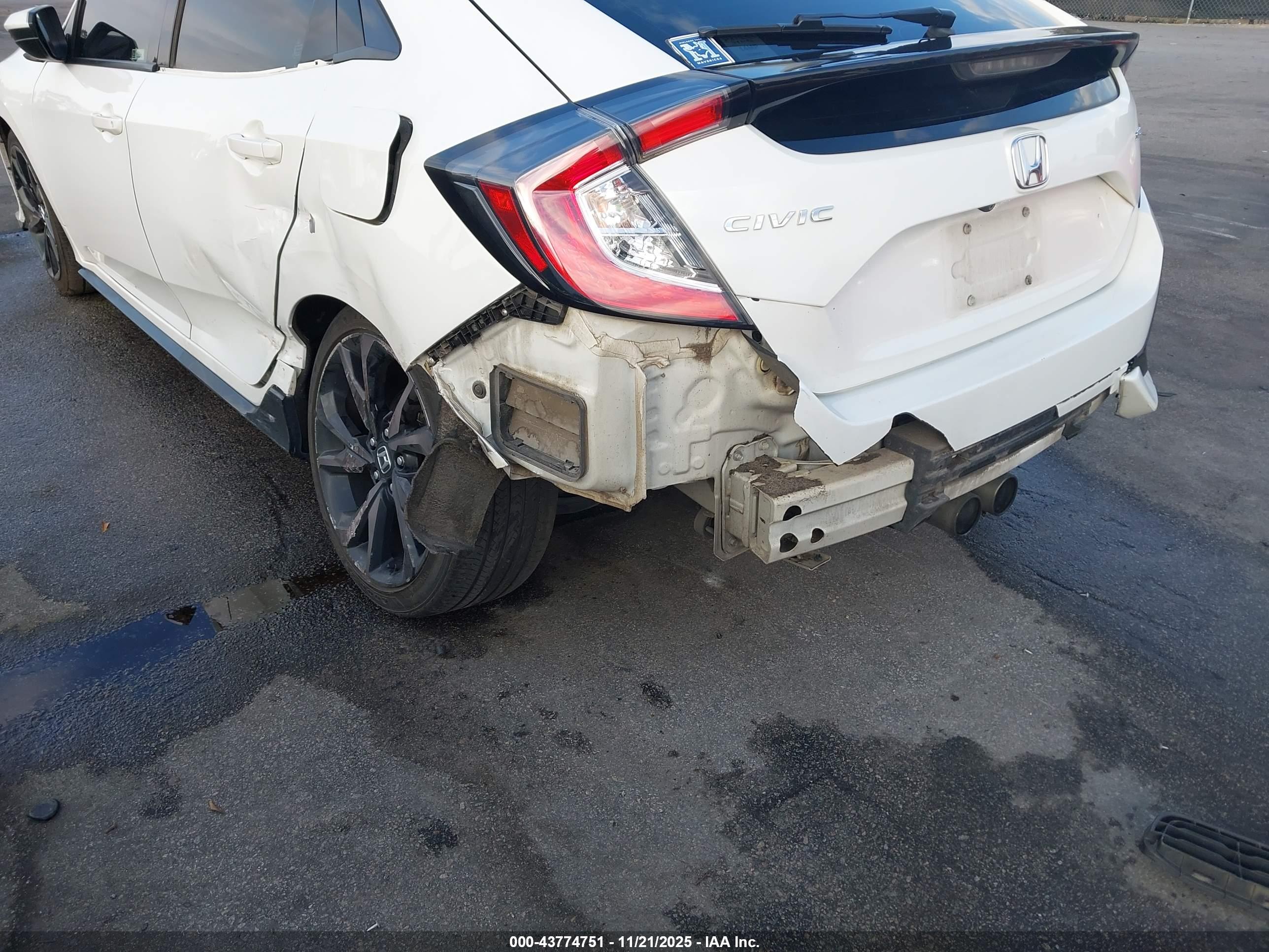 HONDA CIVIC image 6