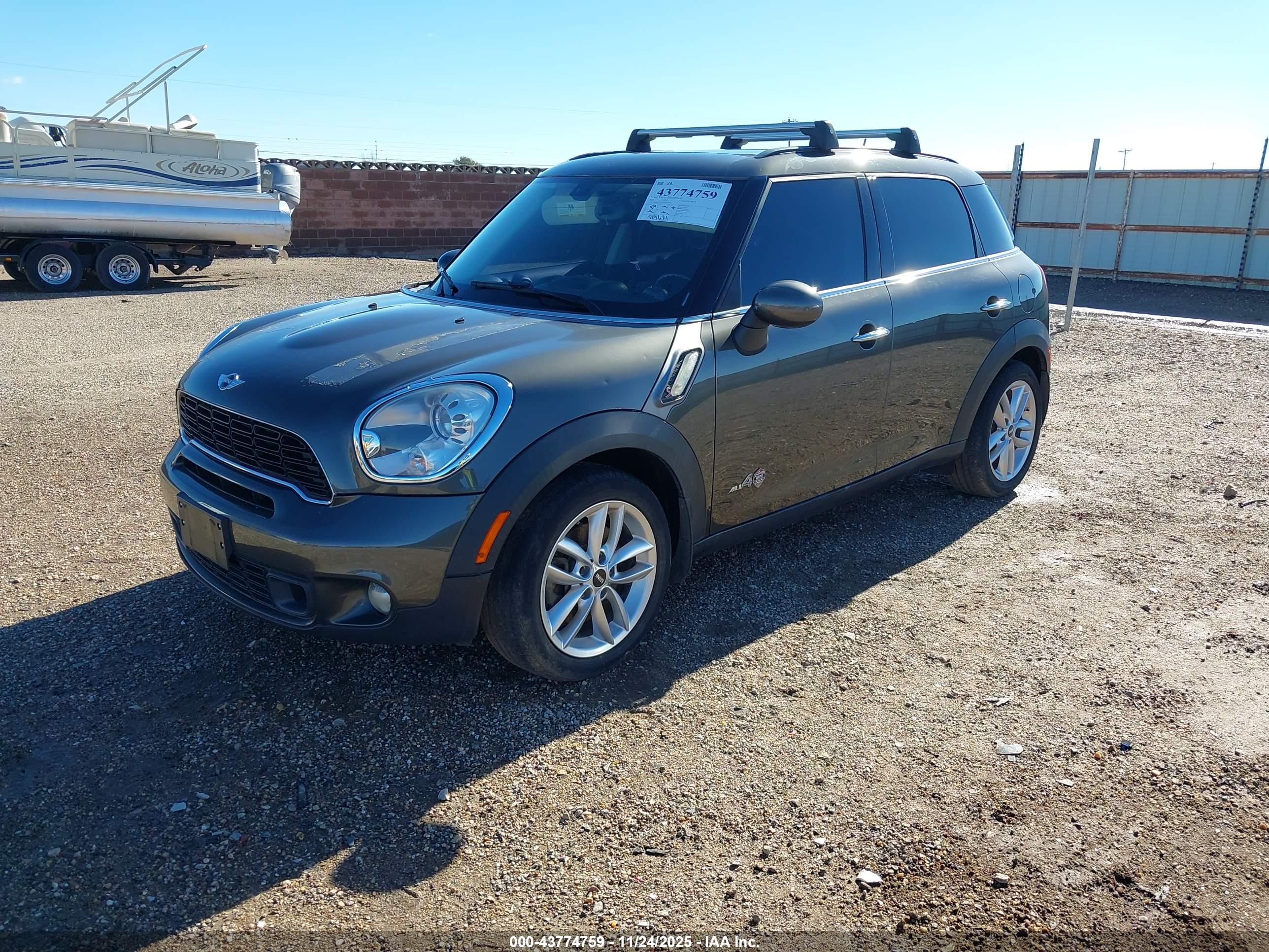 MINI COUNTRYMAN image 2