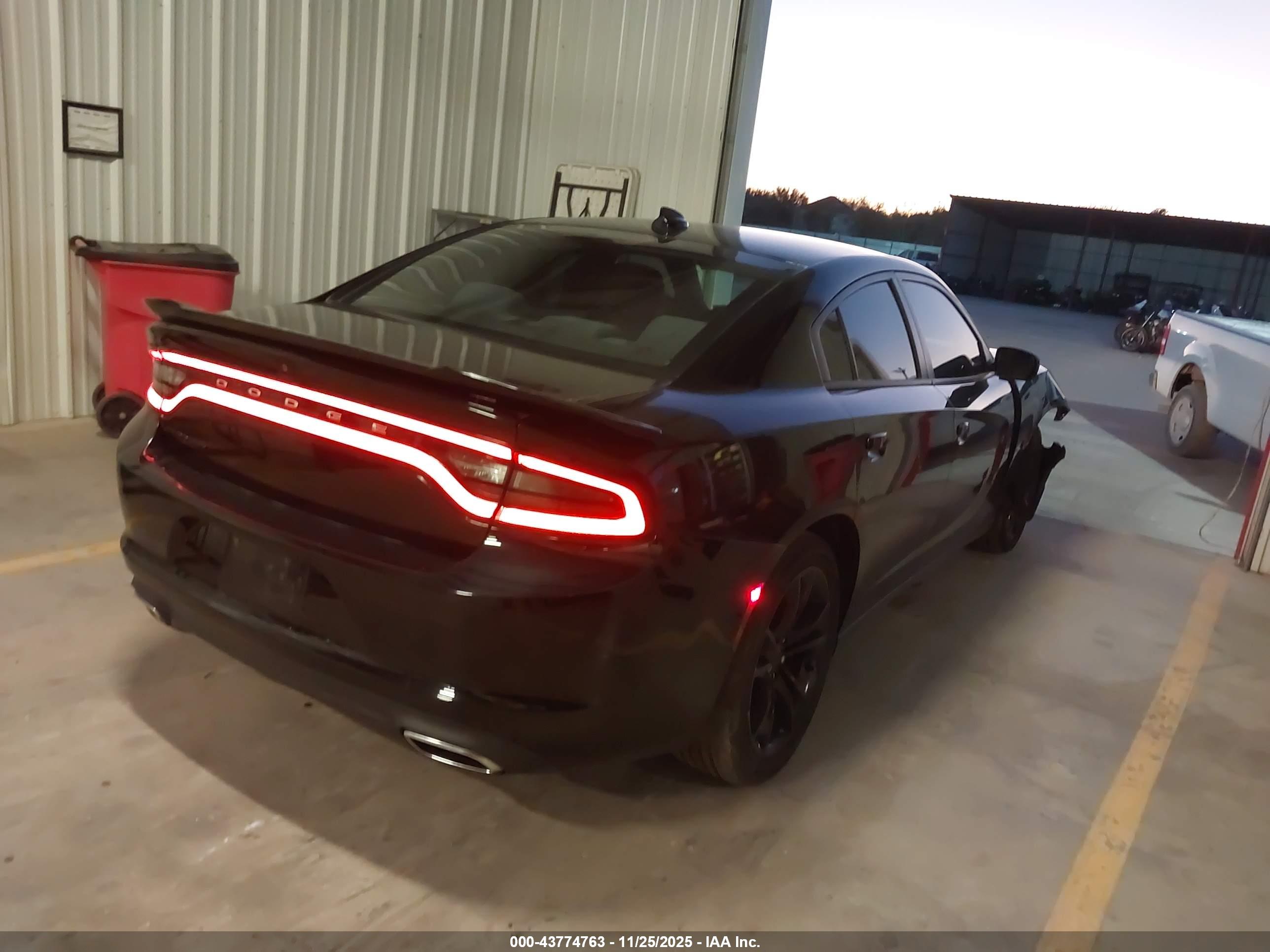 DODGE CHARGER image 4