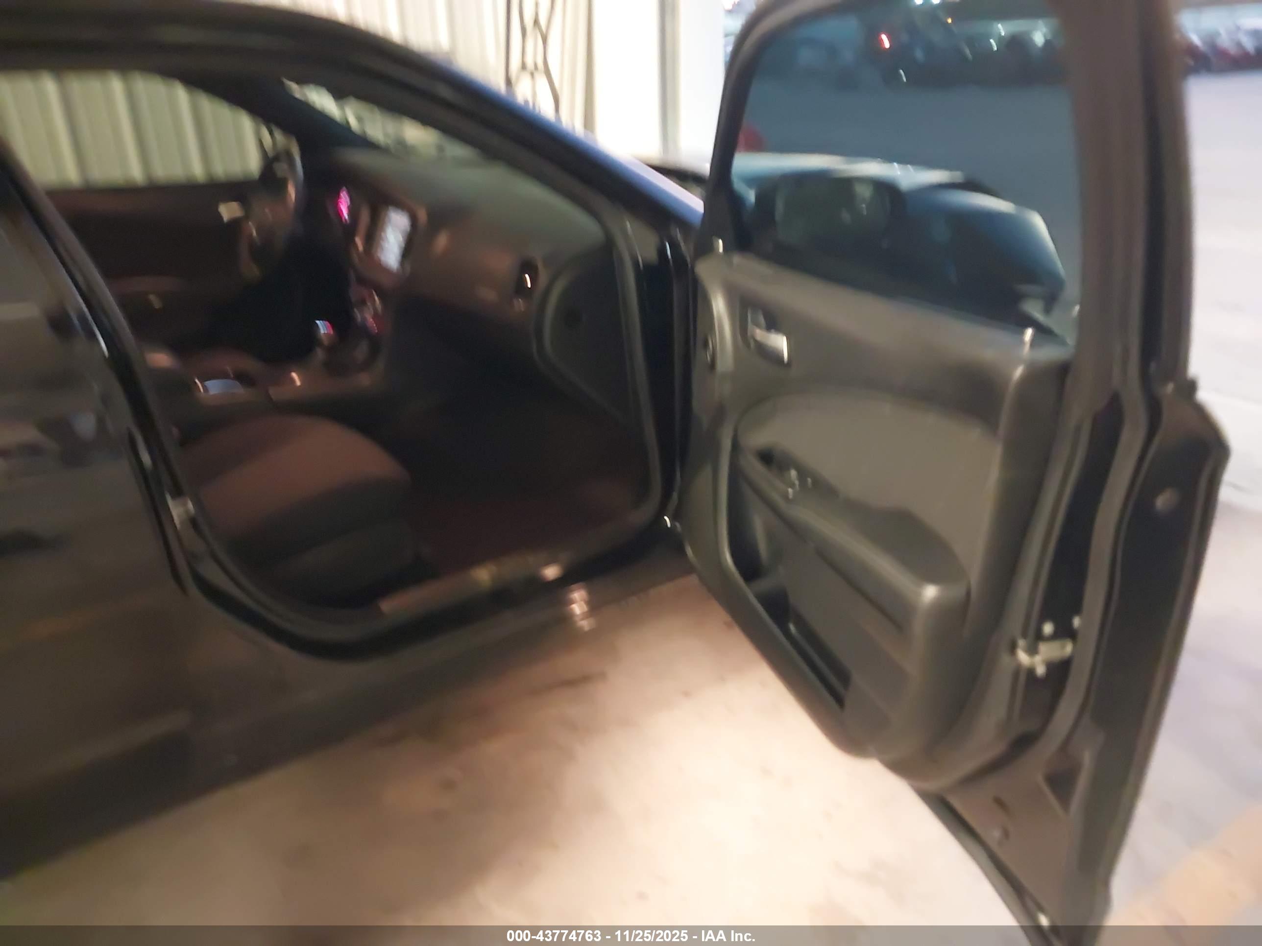 DODGE CHARGER image 5