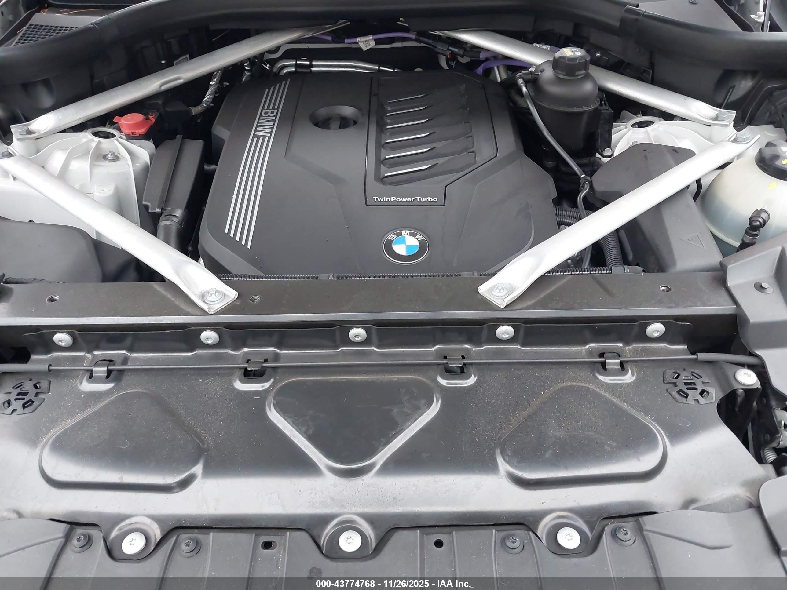 BMW X6 image 10