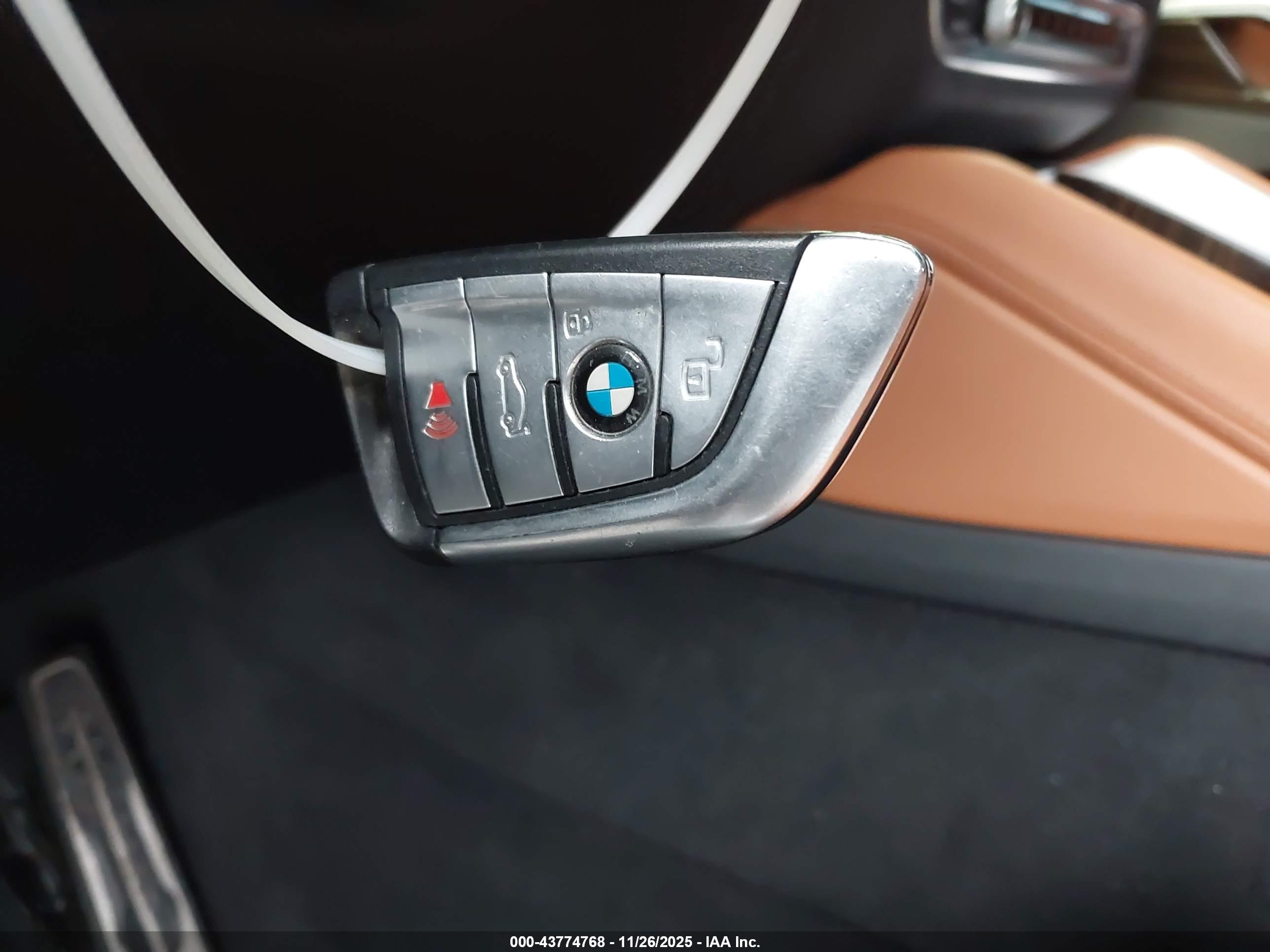 BMW X6 image 11