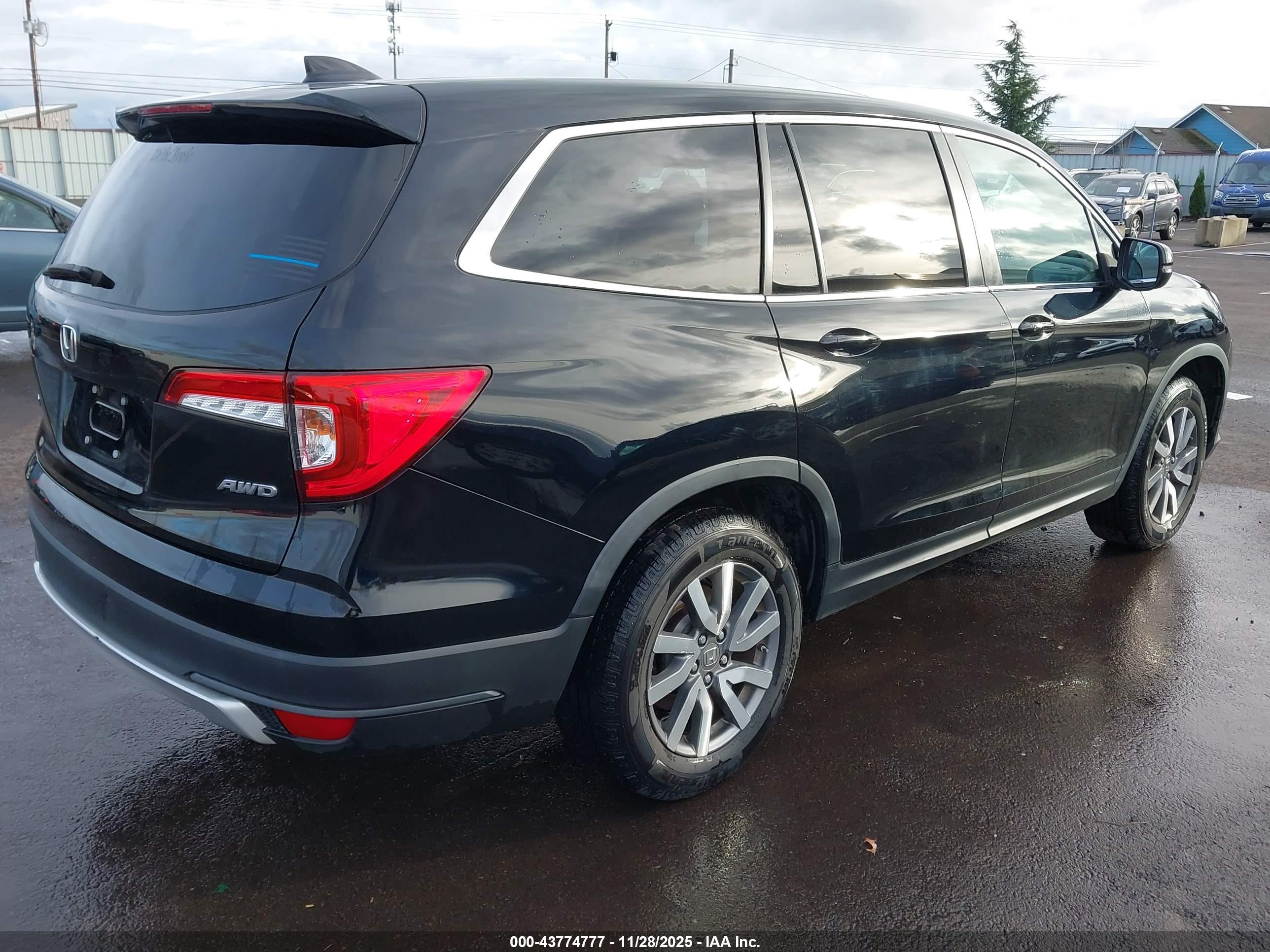 HONDA PILOT image 4