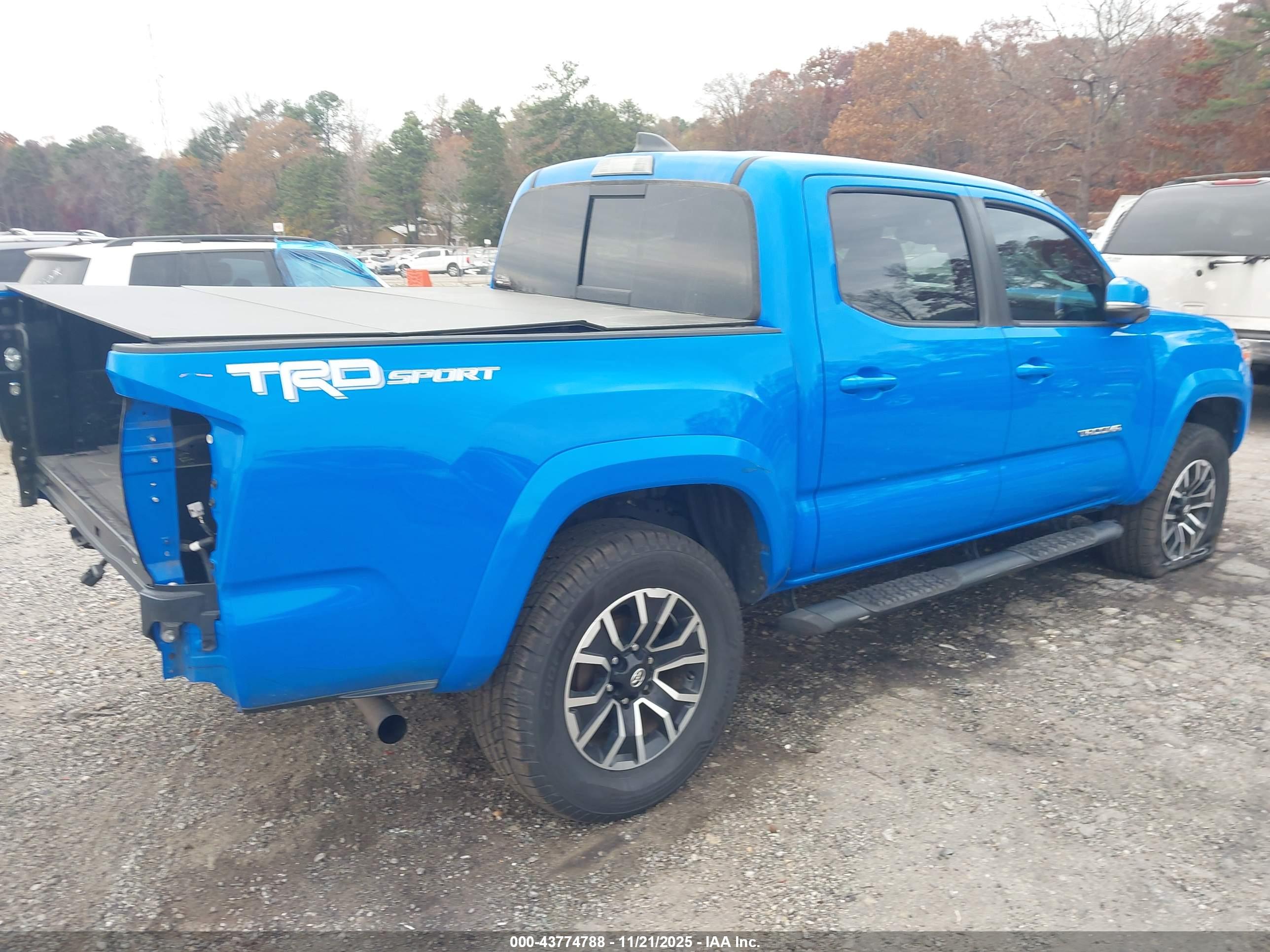 TOYOTA TACOMA image 4