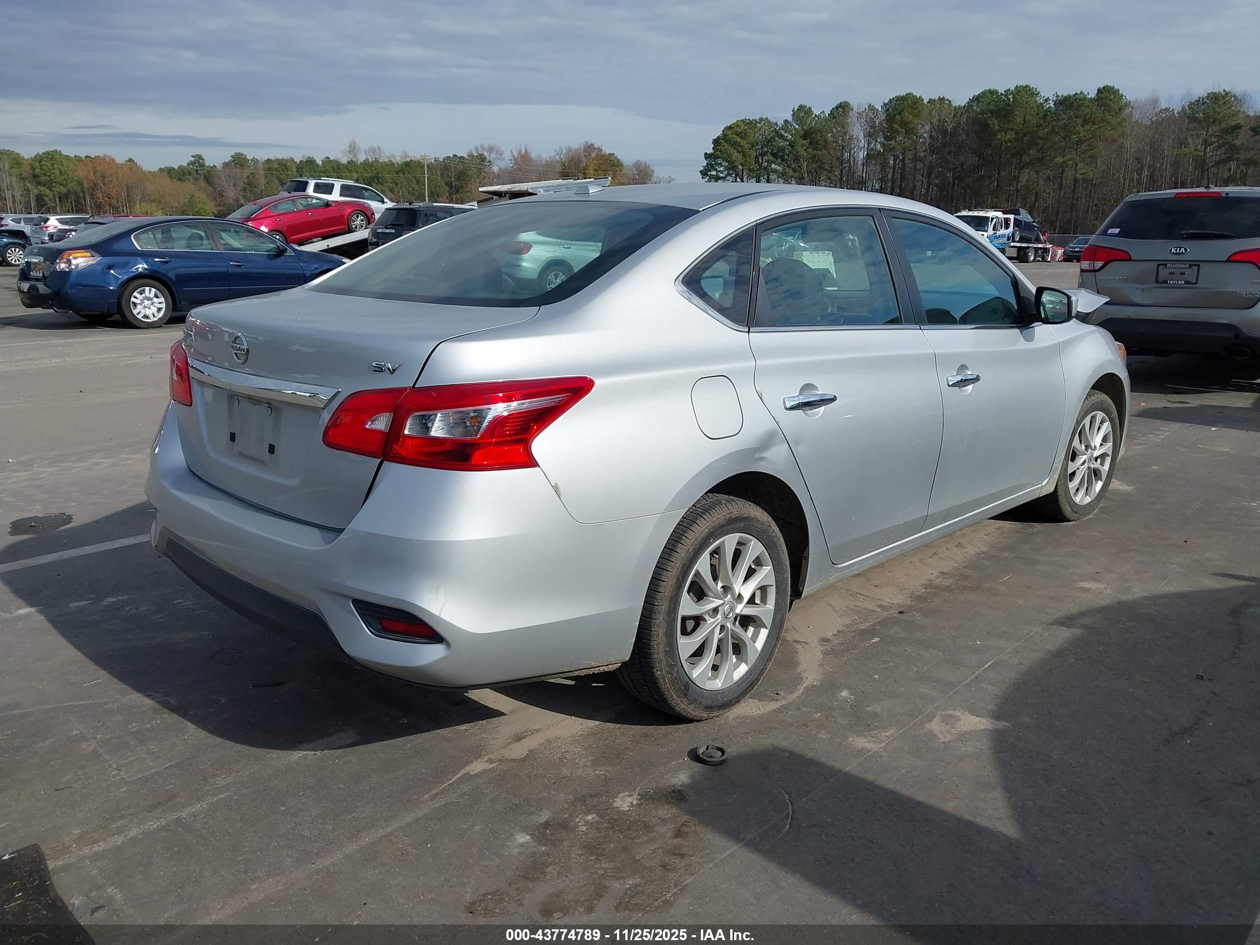 NISSAN SENTRA image 4