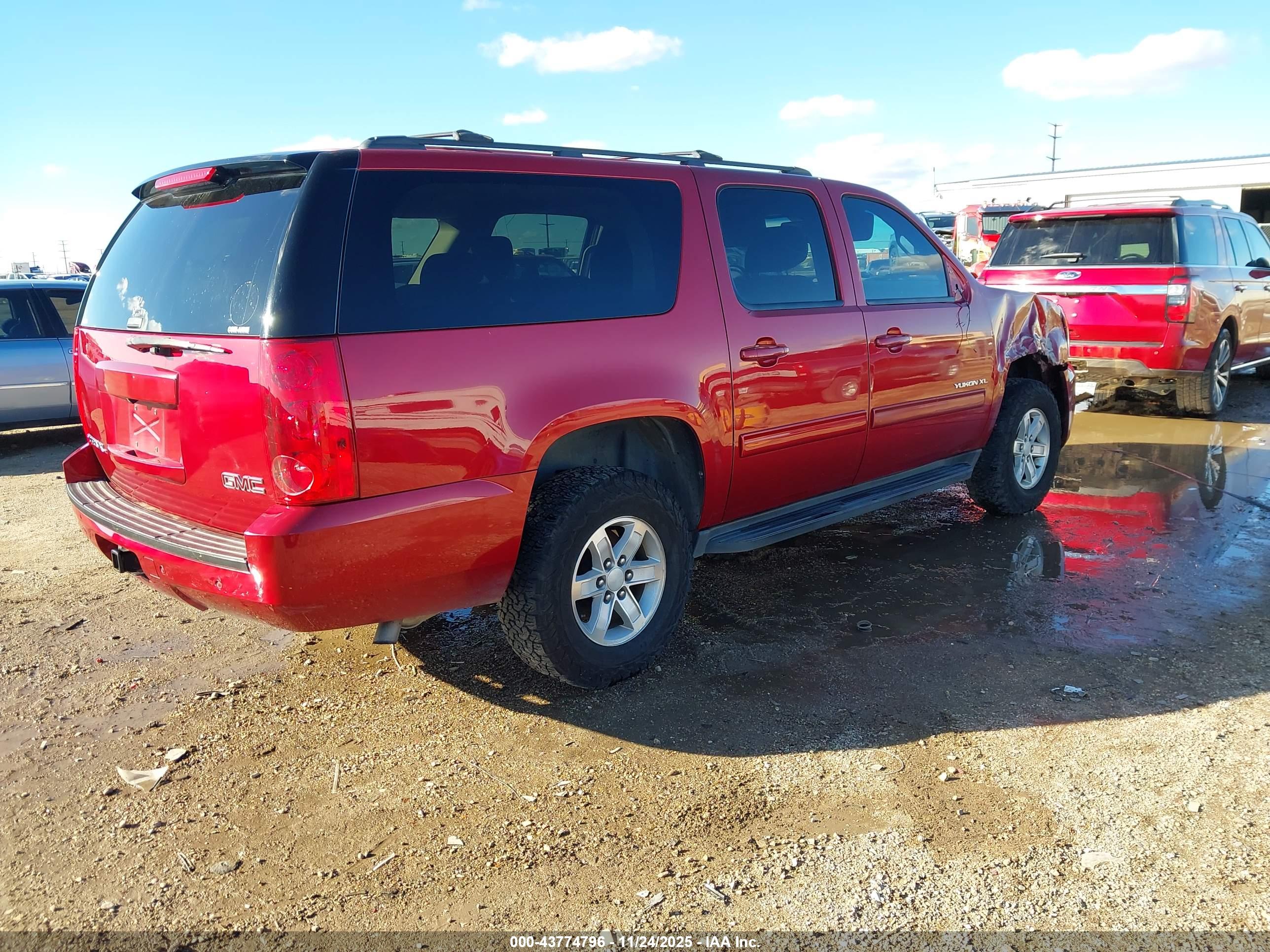 GMC YUKON image 4
