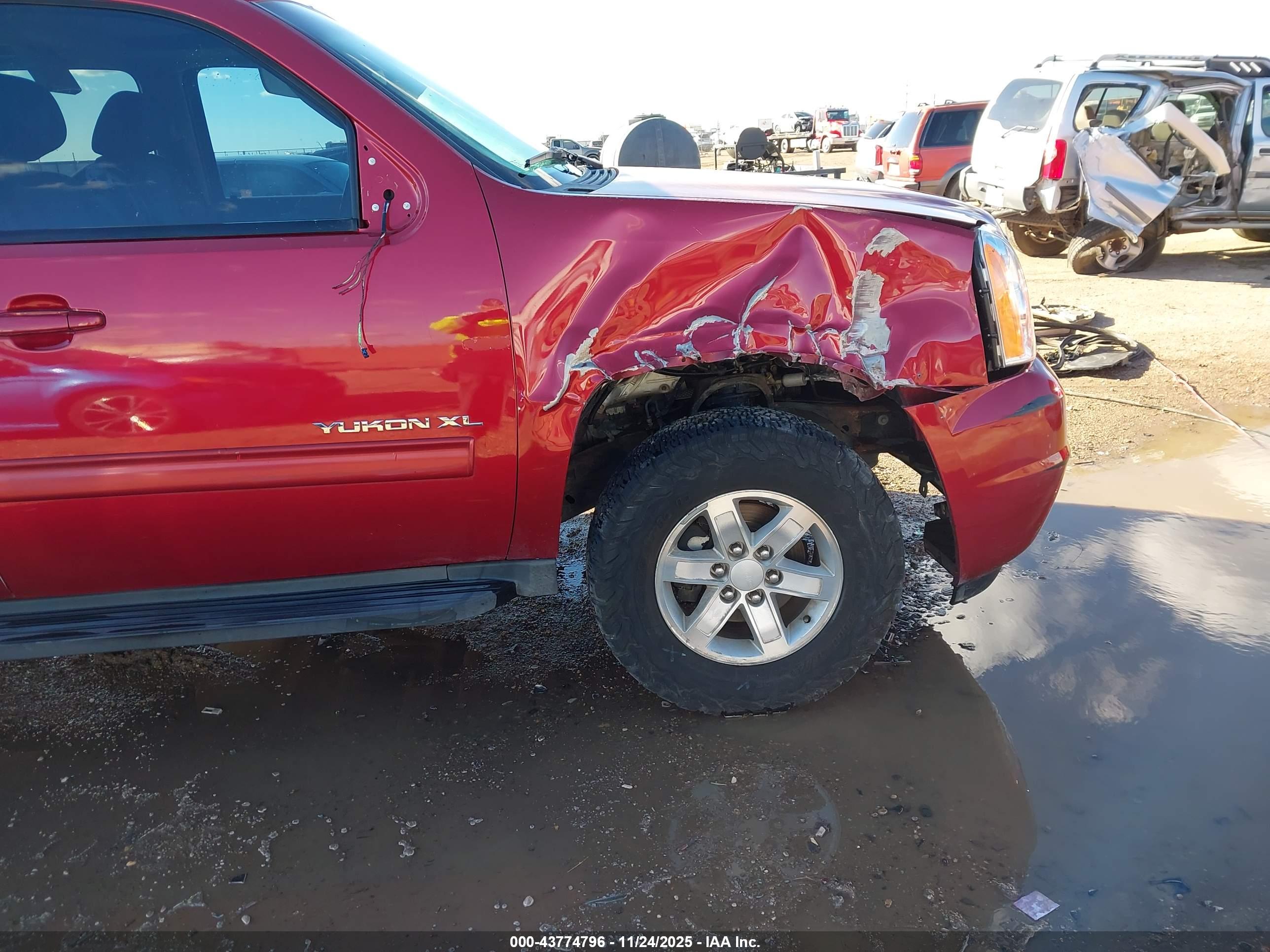 GMC YUKON image 6