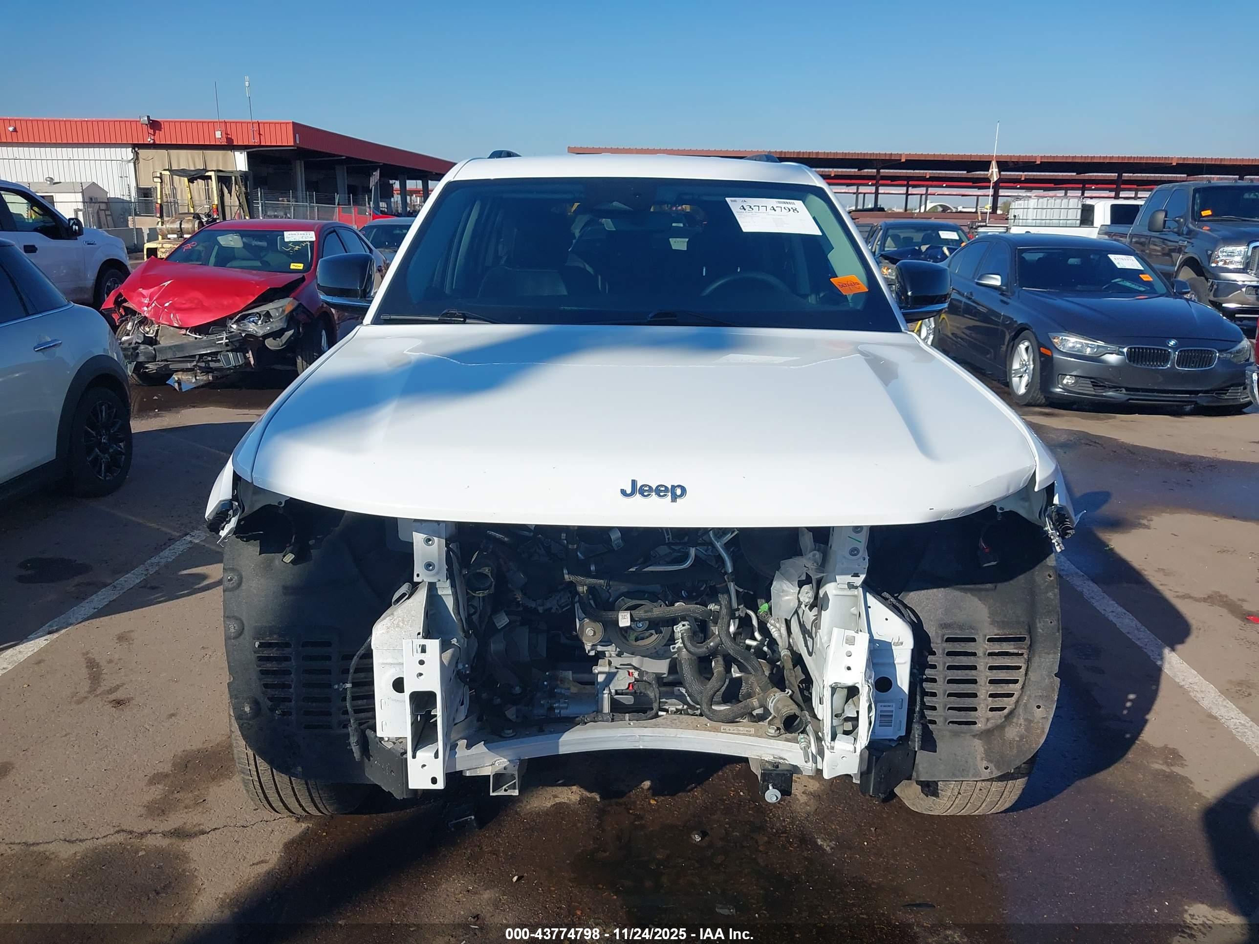 JEEP GRAND image 6