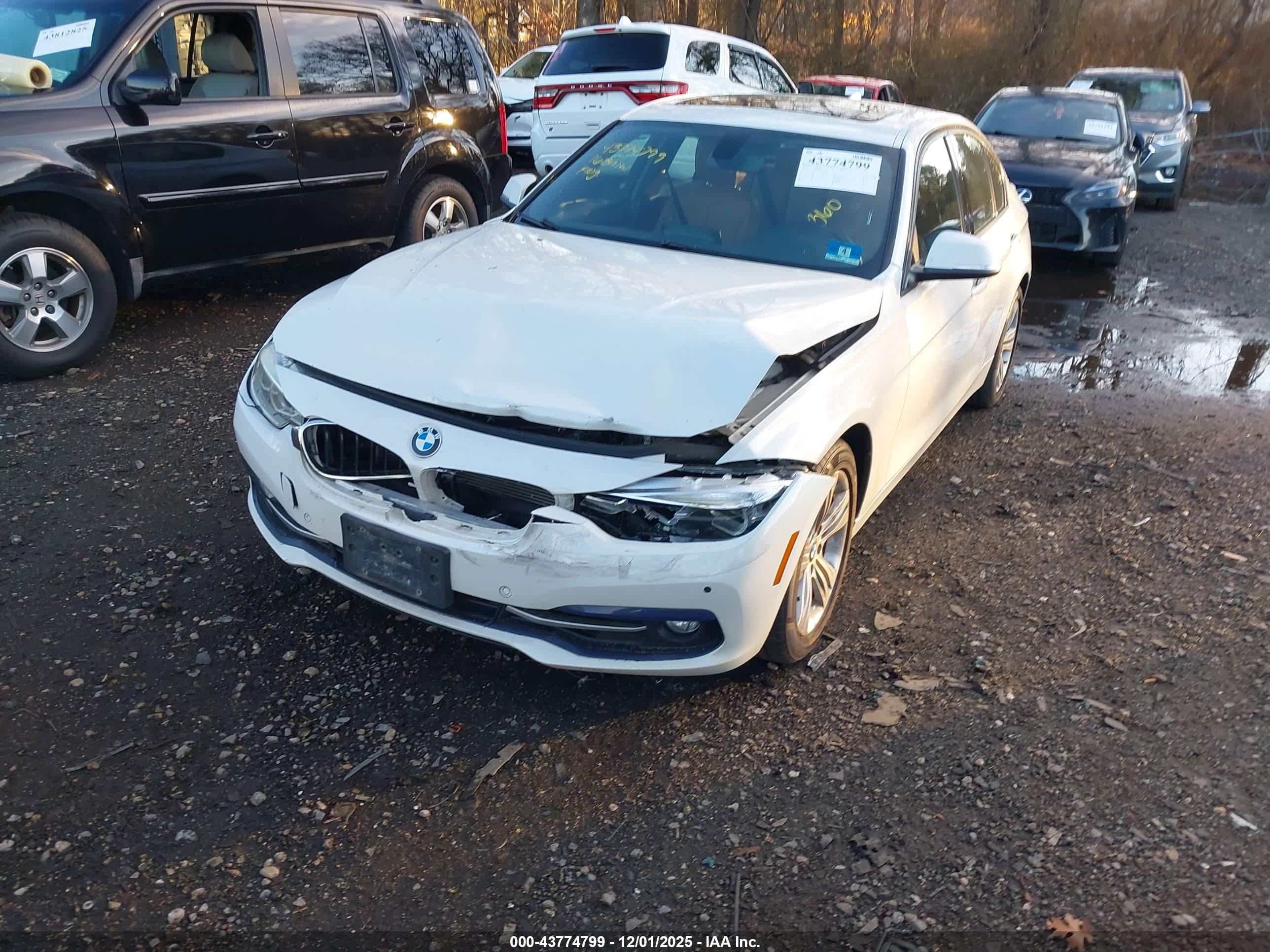 BMW 328I image 6