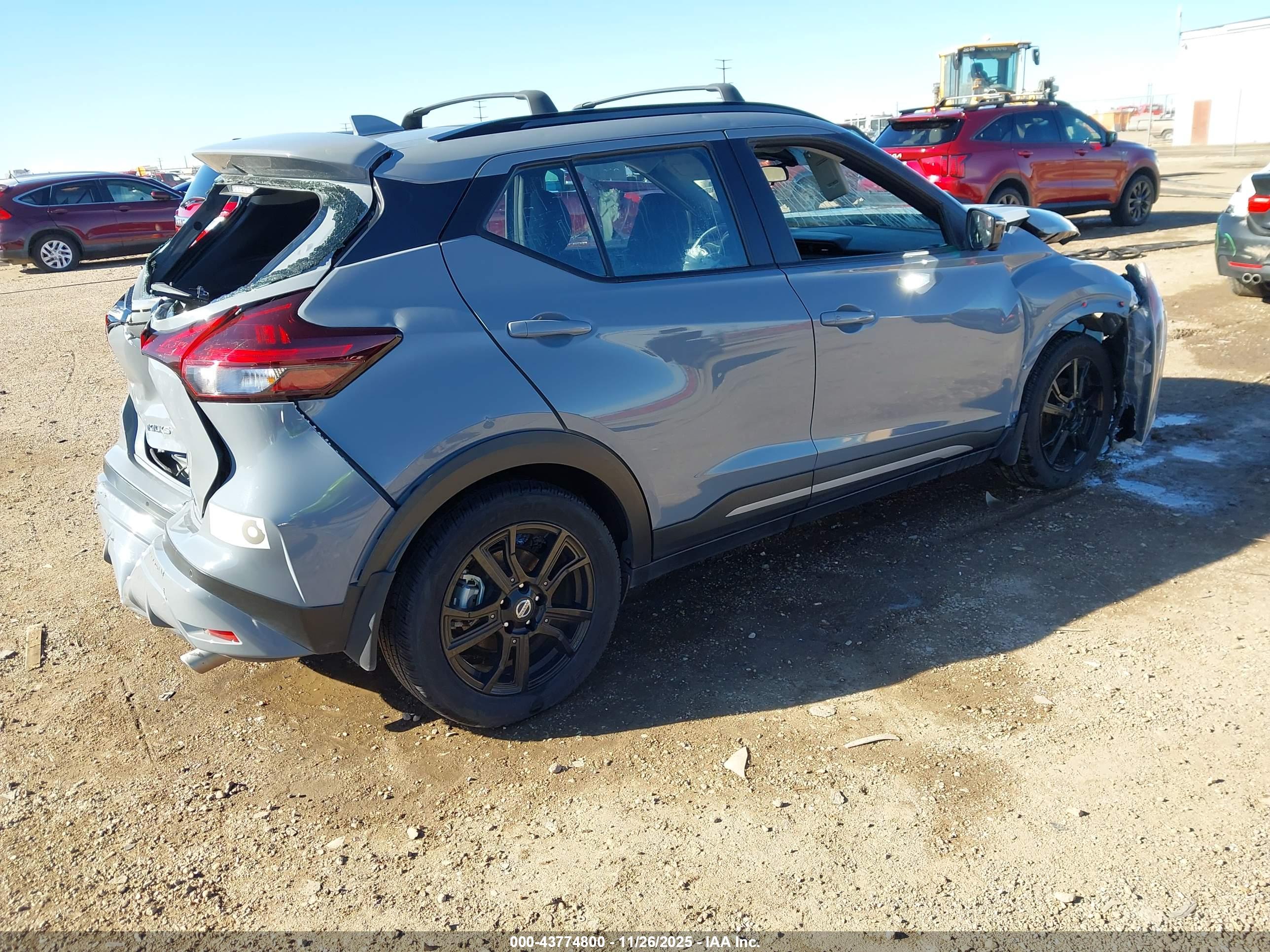 NISSAN KICKS image 4