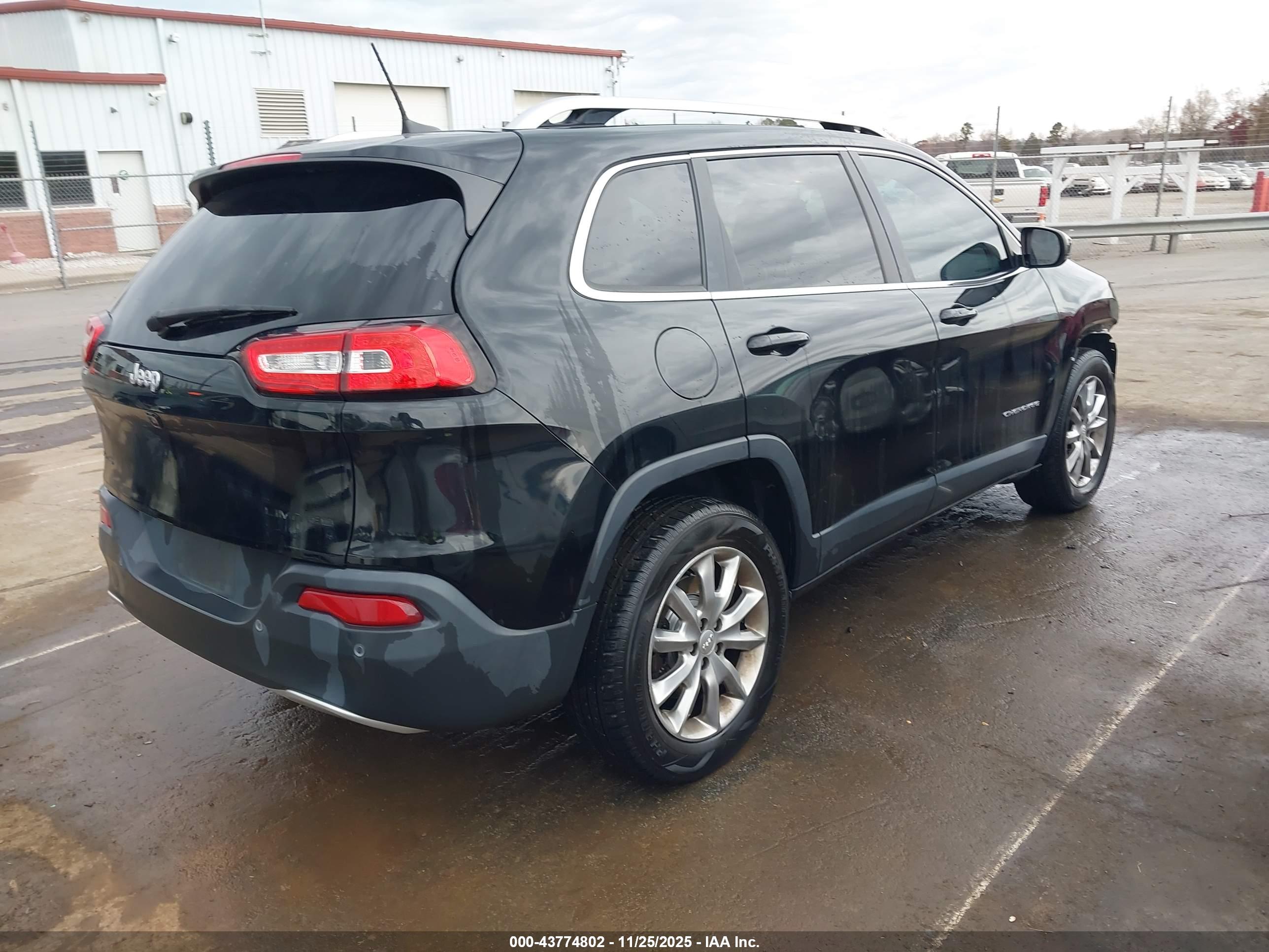 JEEP CHEROKEE image 4