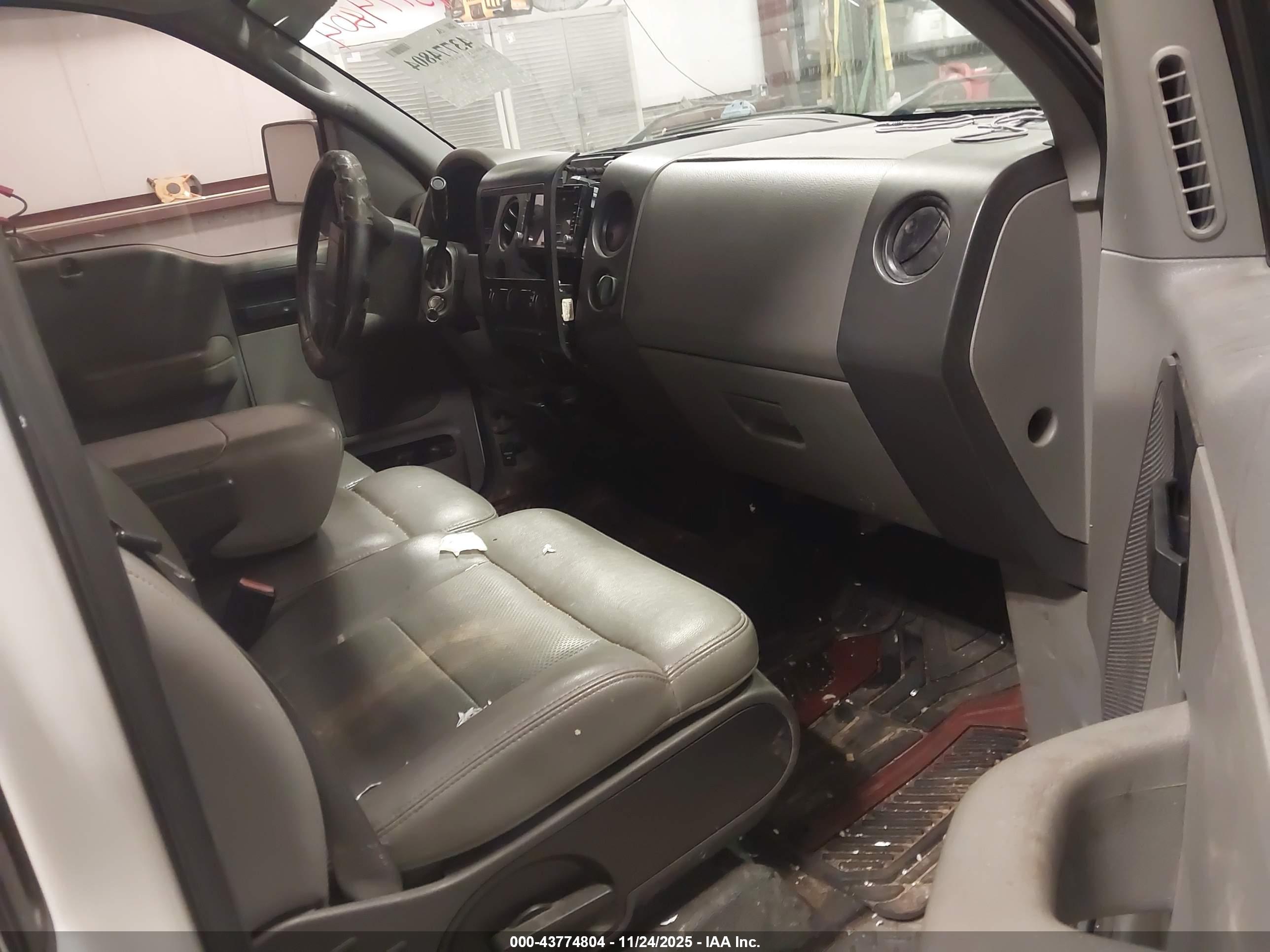FORD F-150 image 5