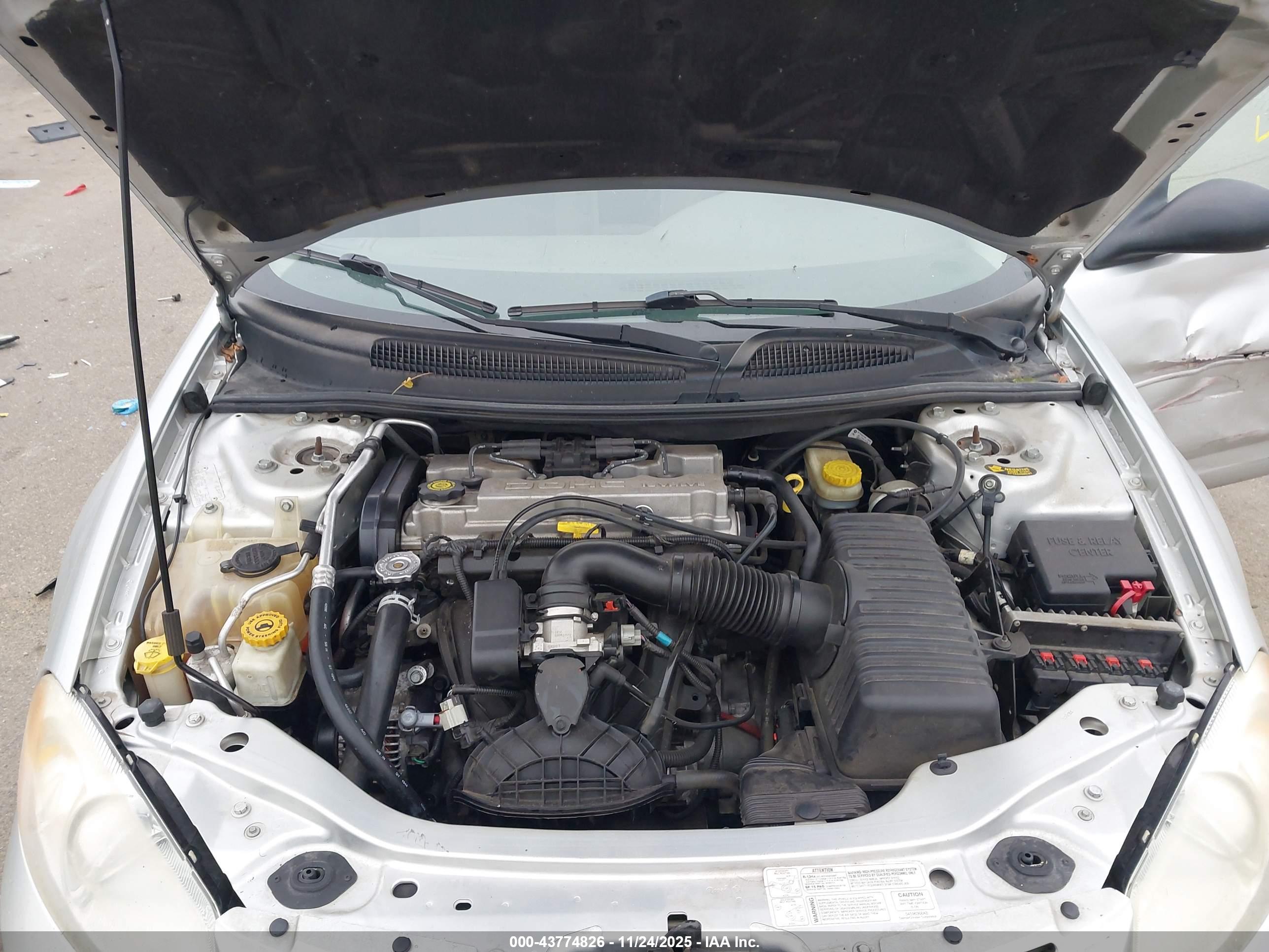DODGE STRATUS image 10