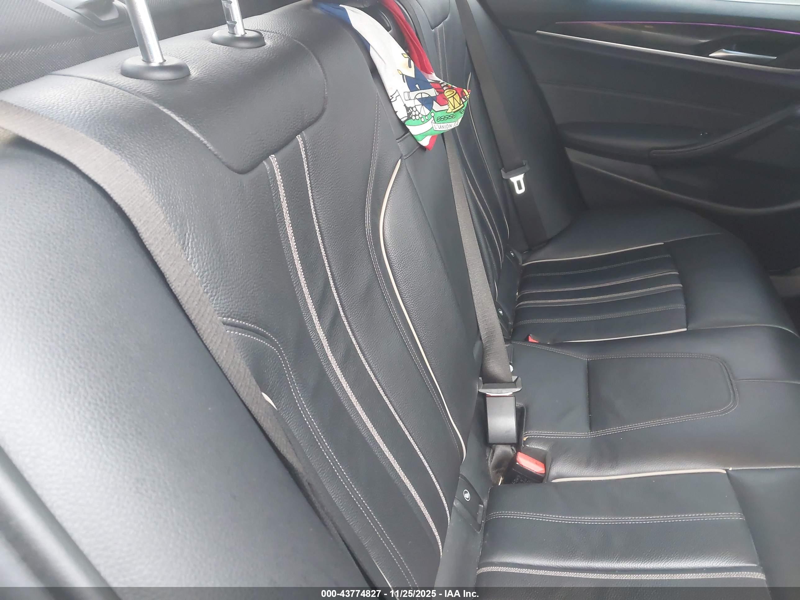 BMW 530I image 8