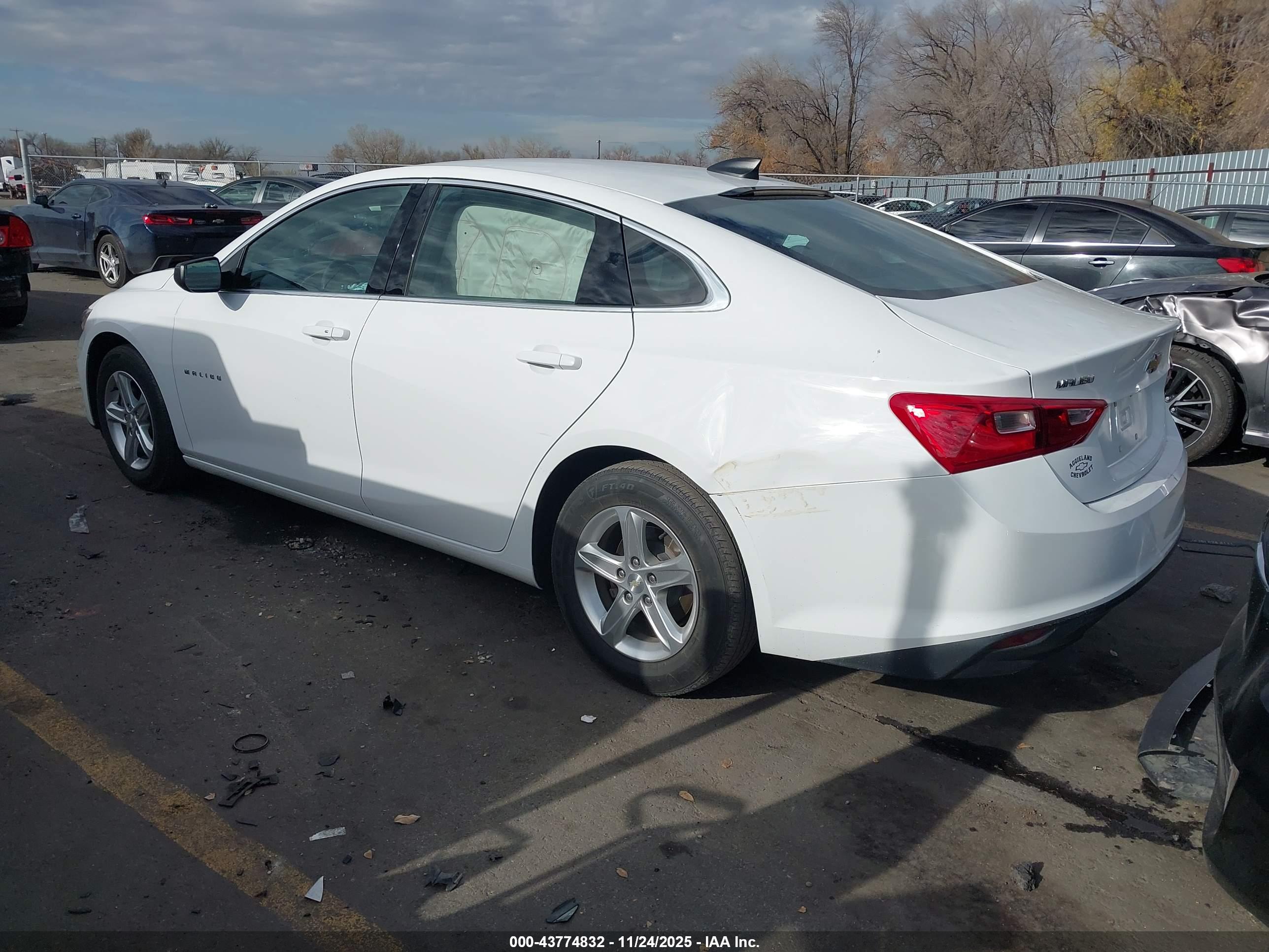 CHEVROLET MALIBU image 3