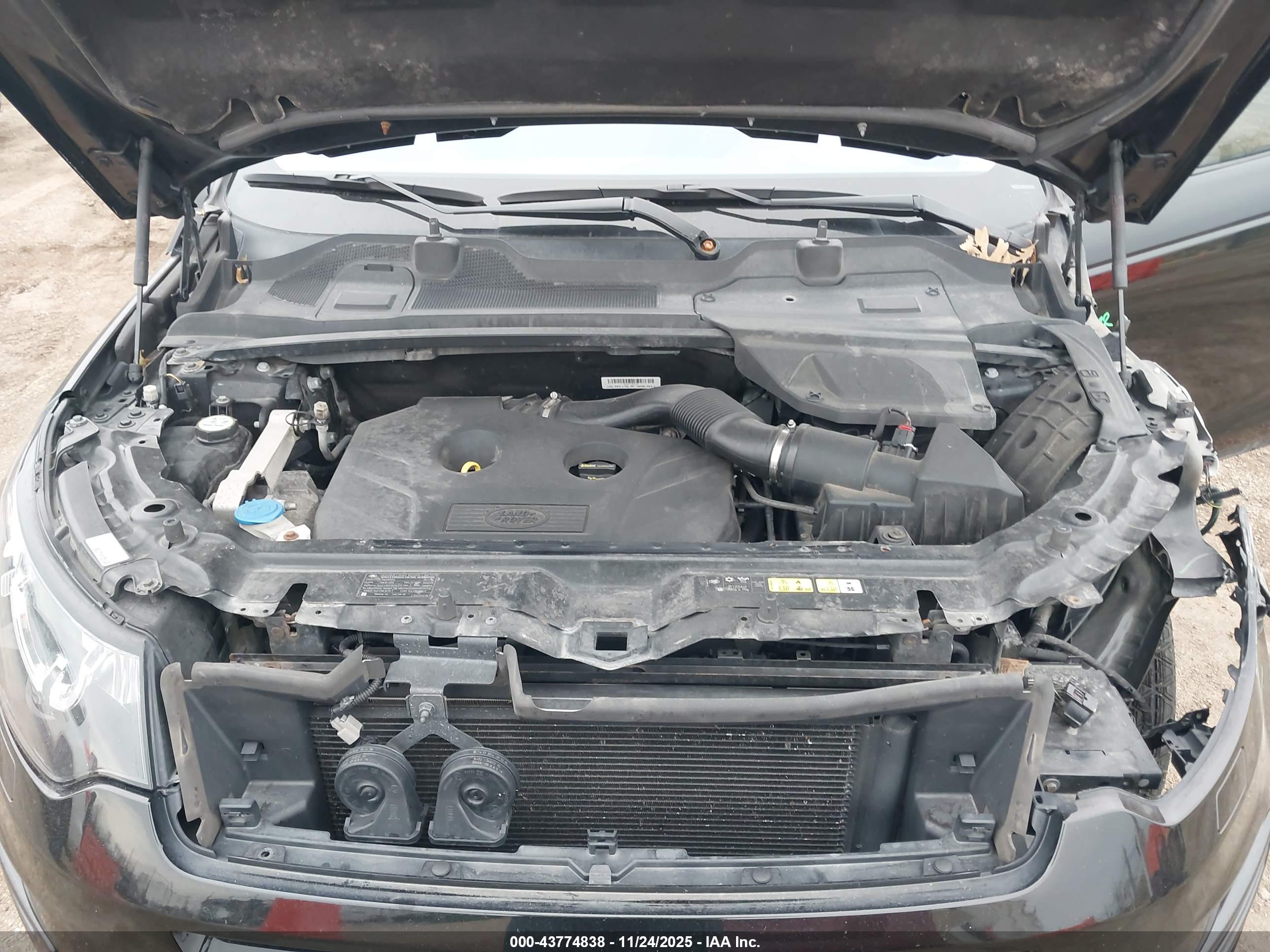 LAND ROVER image 10